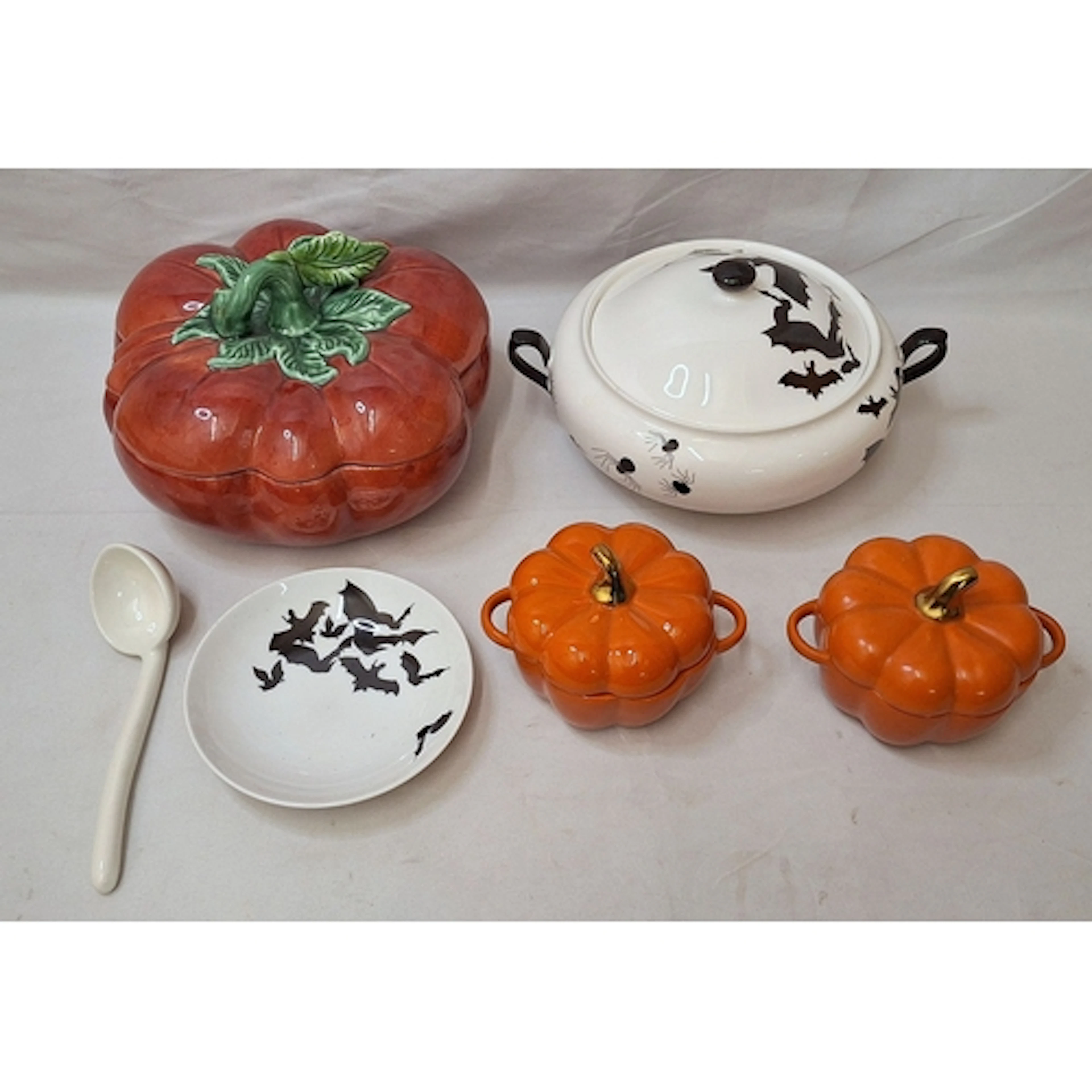 Large Pumpkin Shaped Lidded Soup Tureen with ladle, large wh...