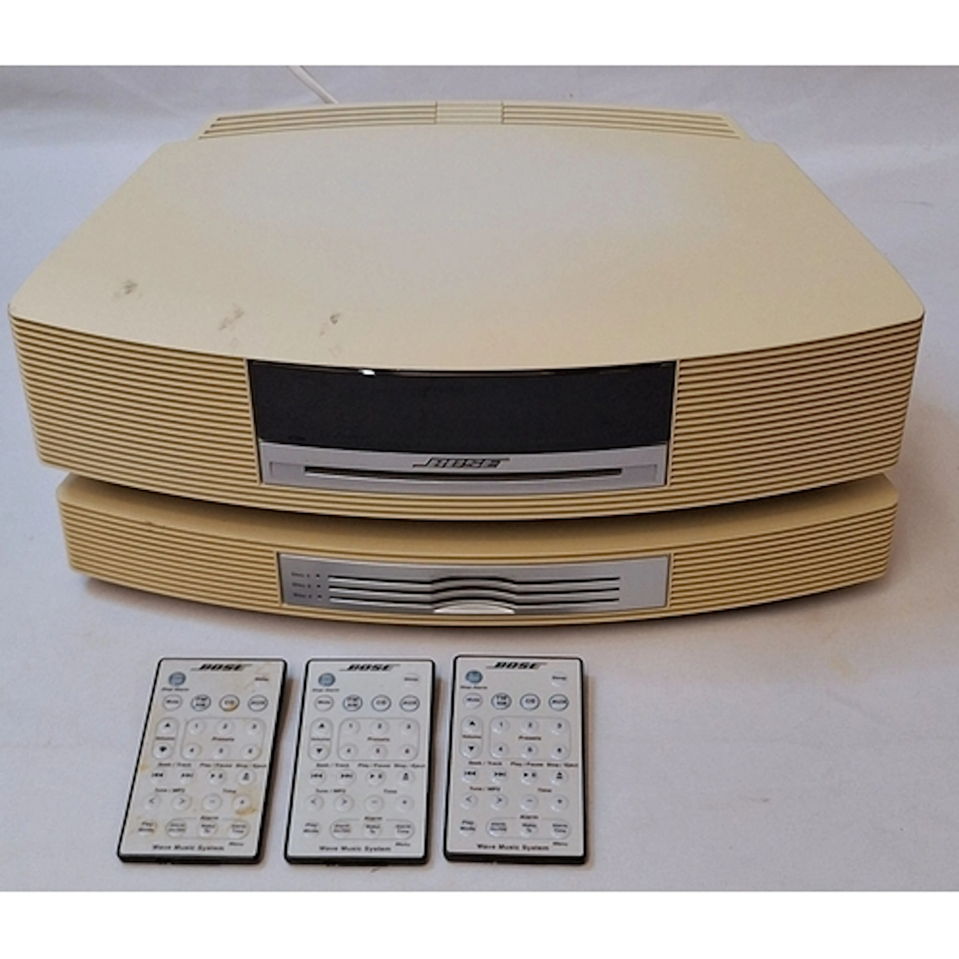 Bose Wave Music System model AWRCC6 & multi CD changer acces...