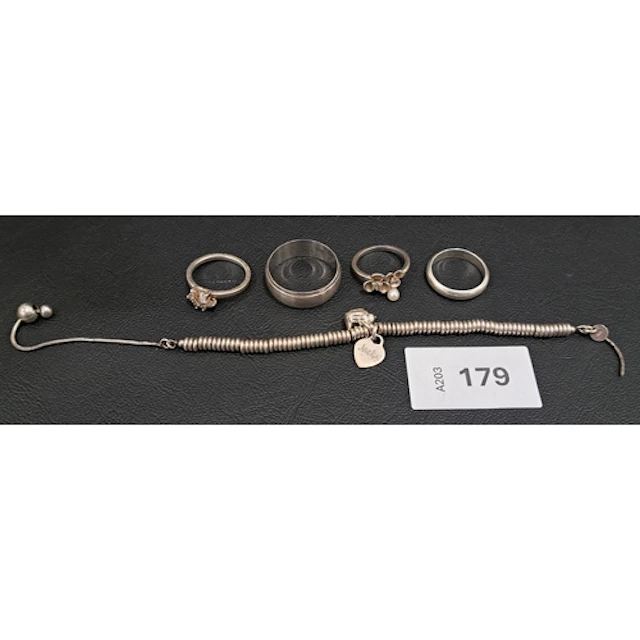 FIVE PIECES OF SILVER JEWELLERY comprising a Thomas Sabo rin...
