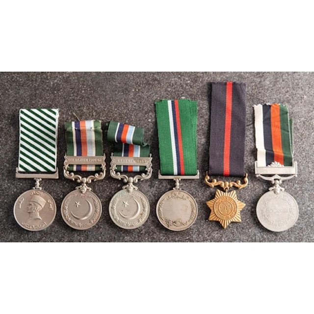 Two Pakistan General Service Medals, one with 'Dir-Bajaur 19...