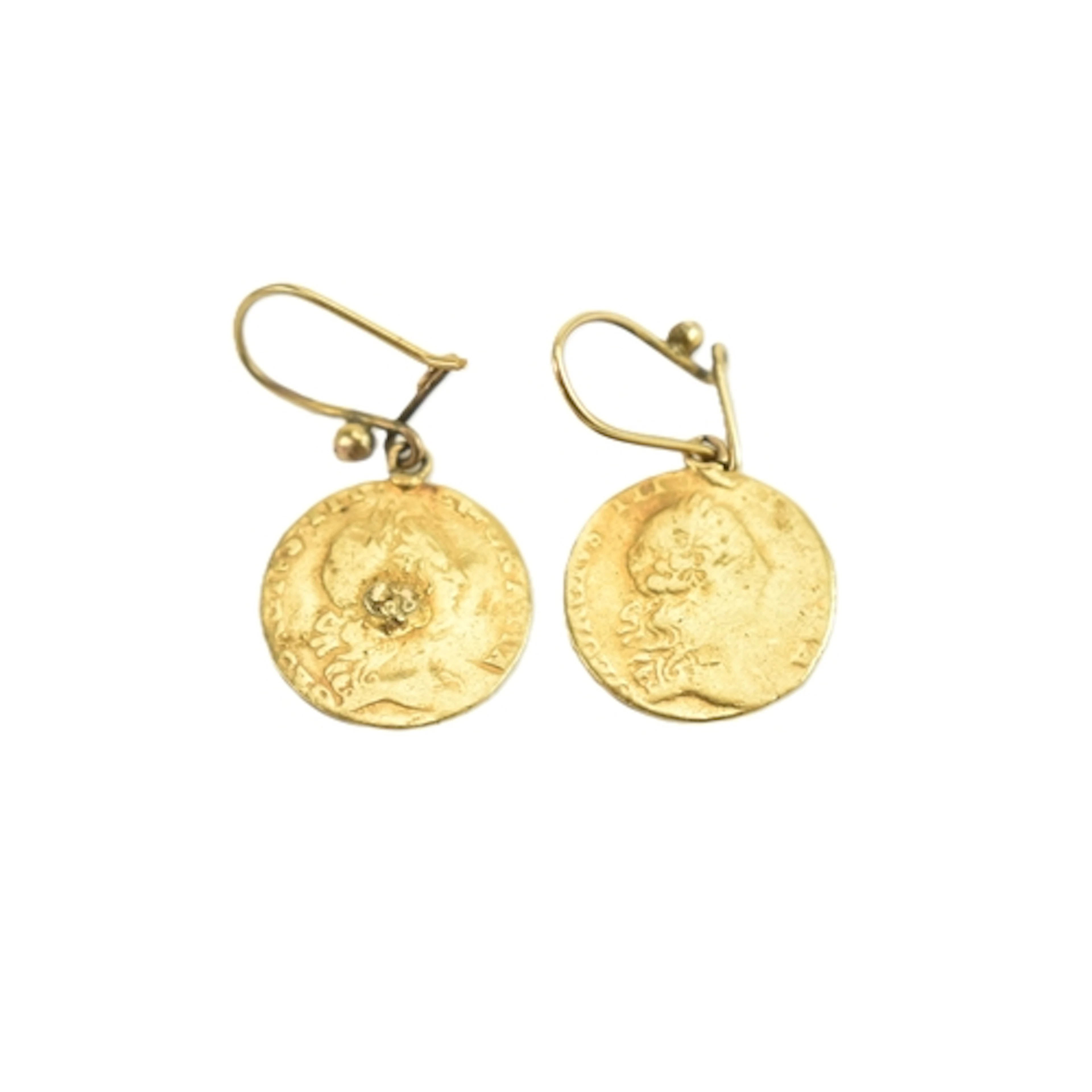 A pair of George III quarter gold guinea coins, dated 1762, ...