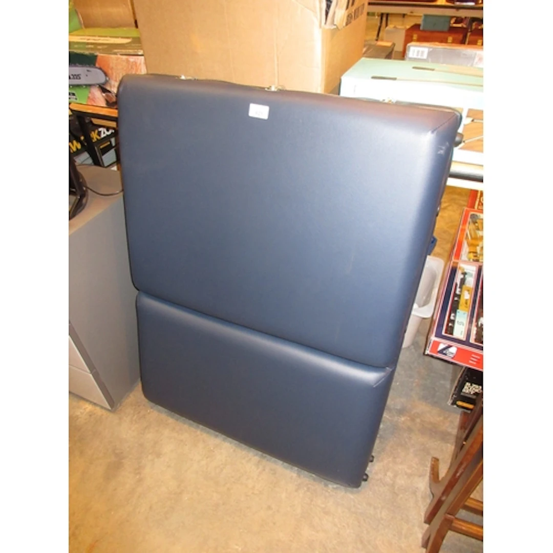Folding Massage Bench