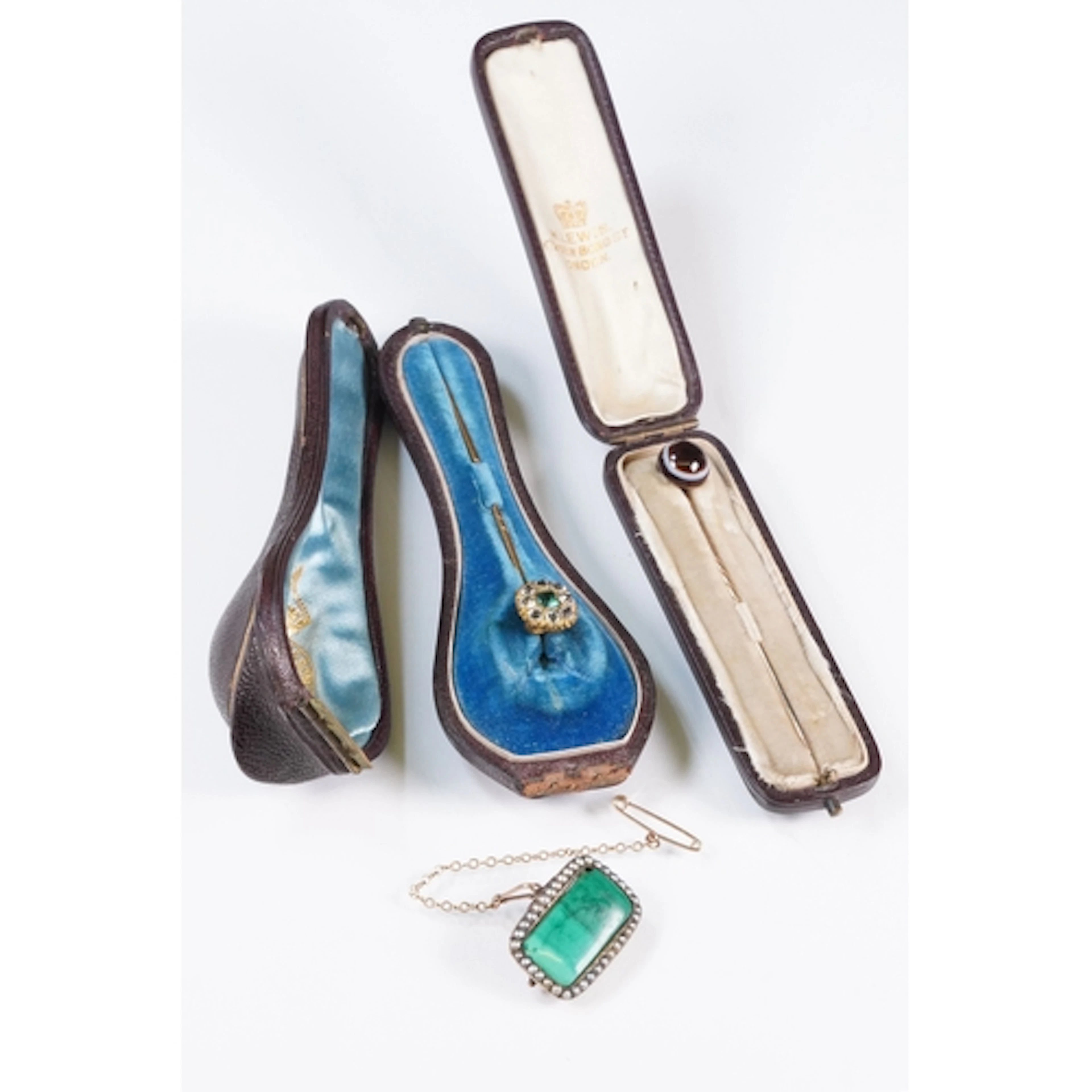 Group of 19th Century jewellery to include a malachite and s...