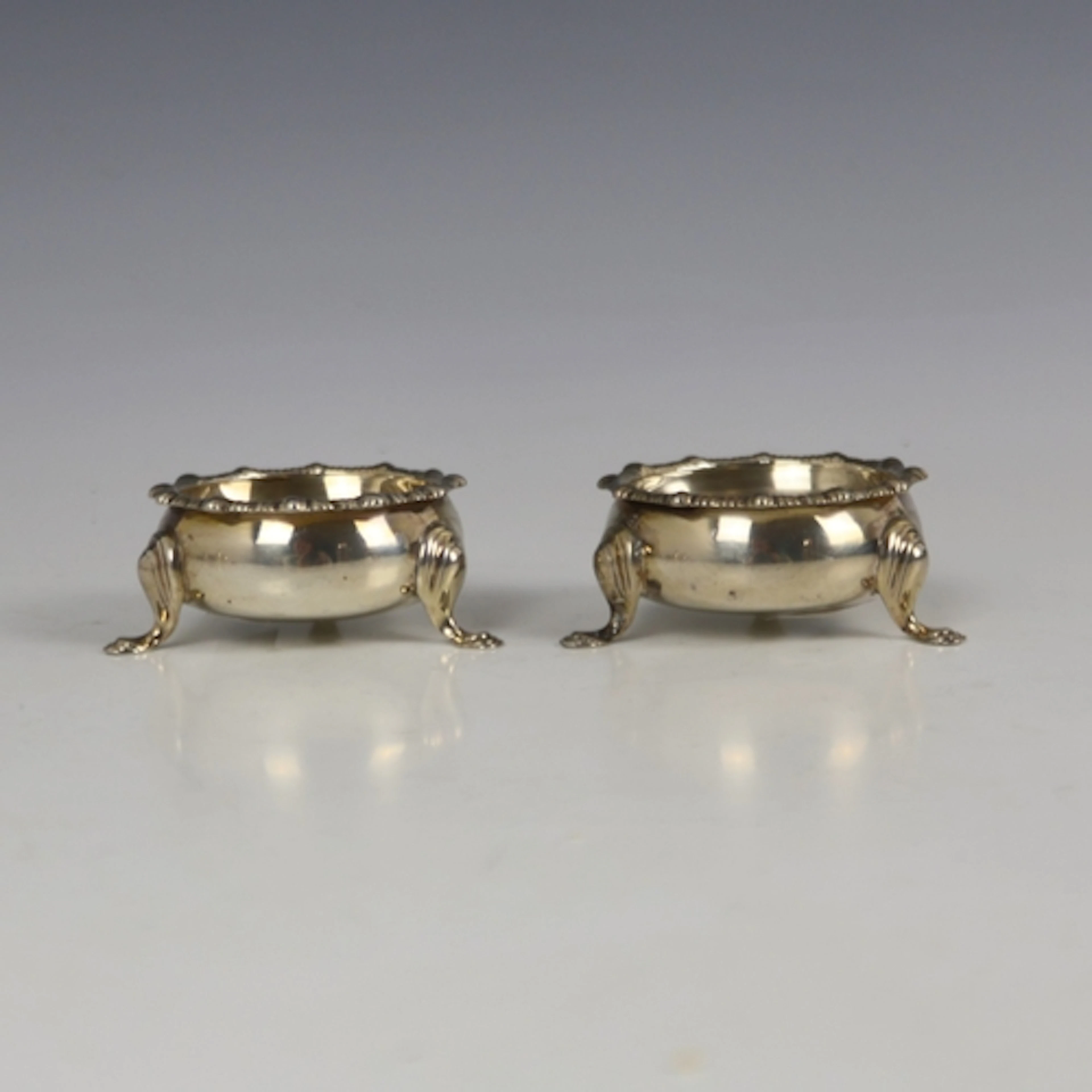 A pair of Edwardian silver open salts, Goldsmiths & Silversm...