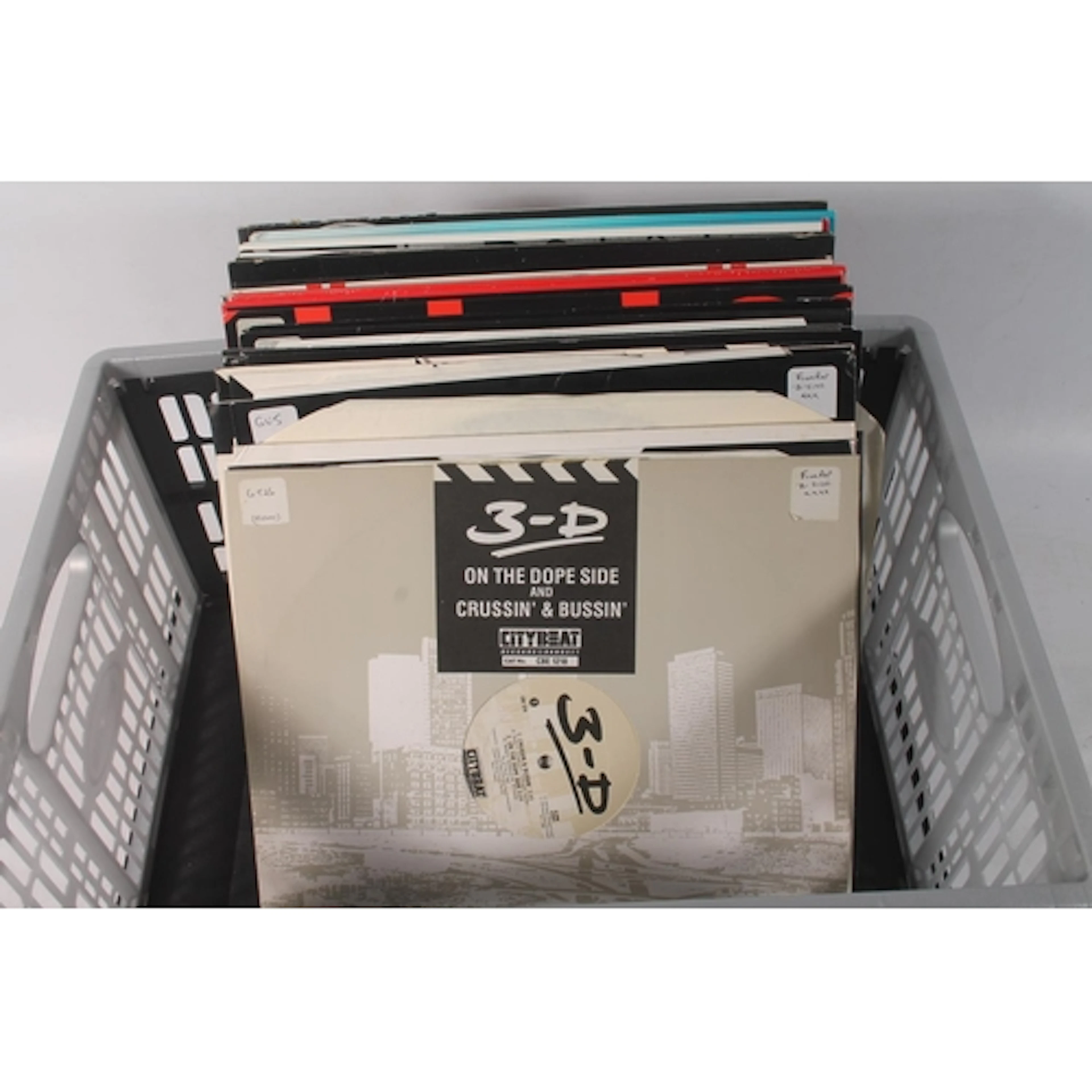 Box containing mainly Funk and Rap 12'' vinyl singles etc (o...