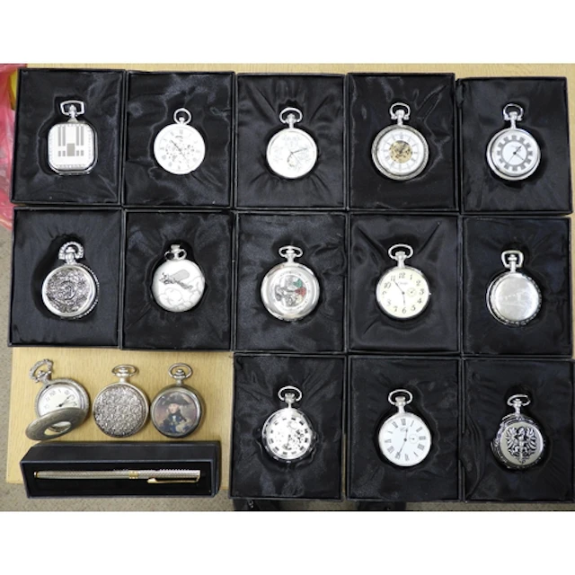 A collection of modern 'The Heritage Collection' silver plat...