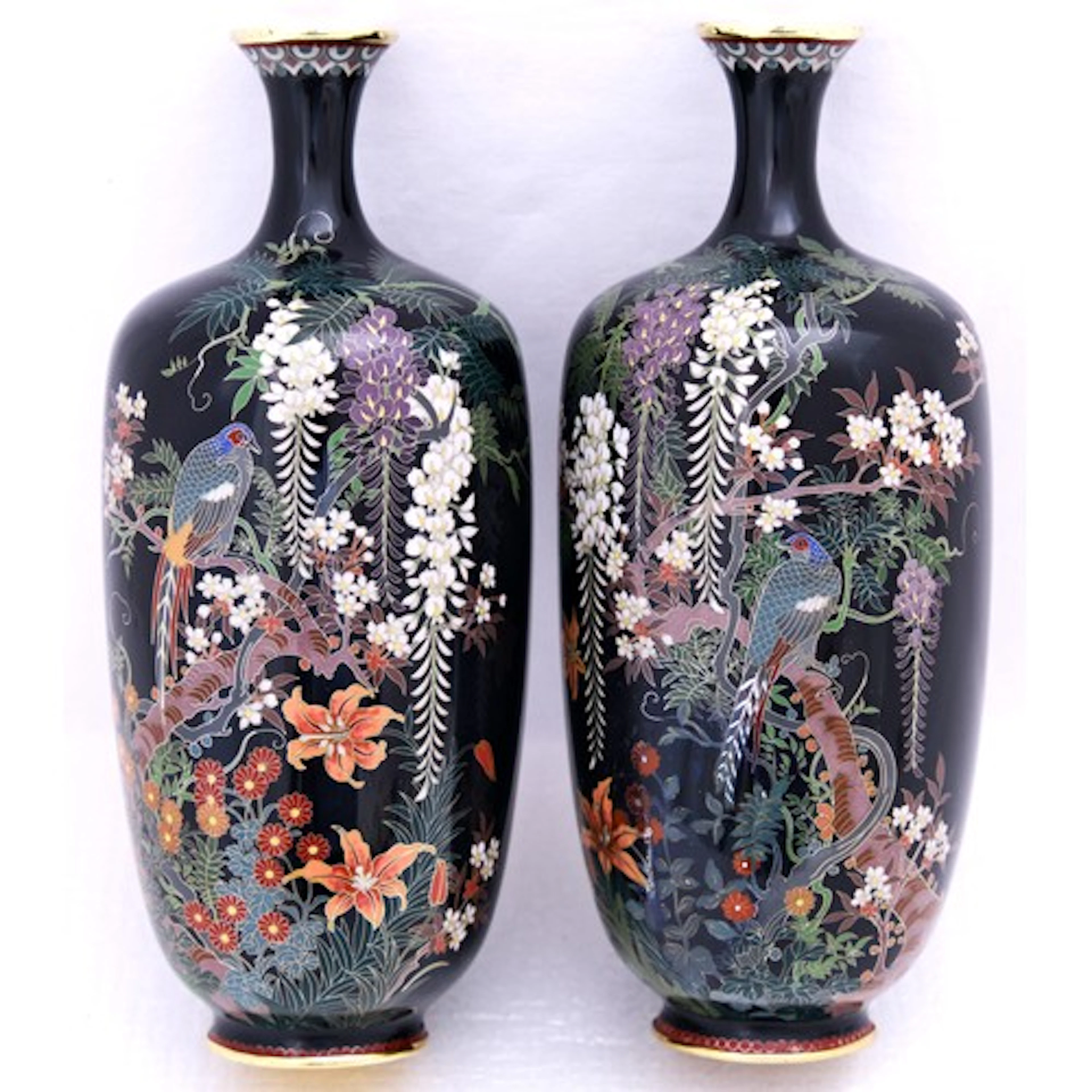 A FINE PAIR OF SMALL JAPANESE CLOISONNÉ VASES MEIJI PERIOD, ...