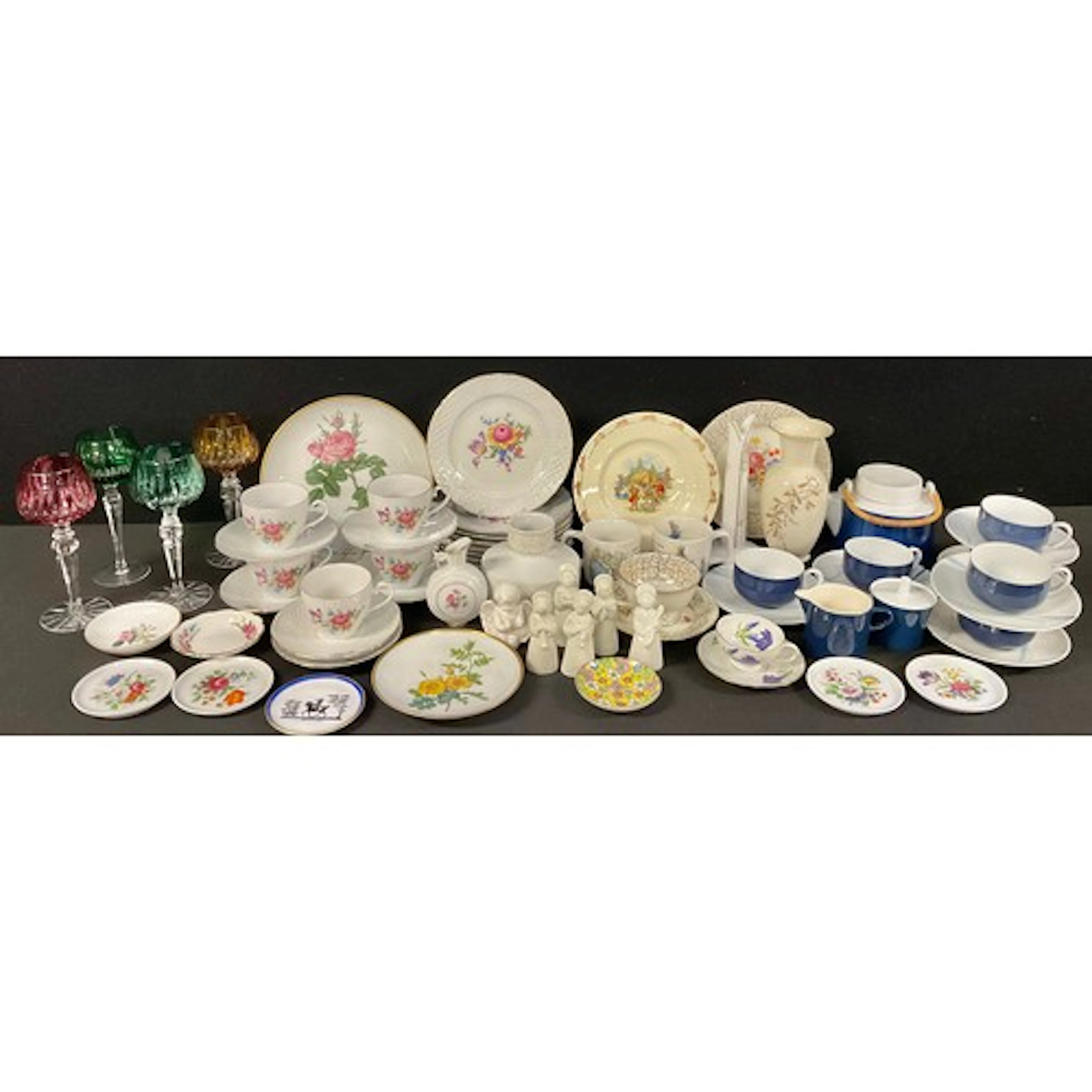 Various ceramics - German and oriental decorative ceramics a...