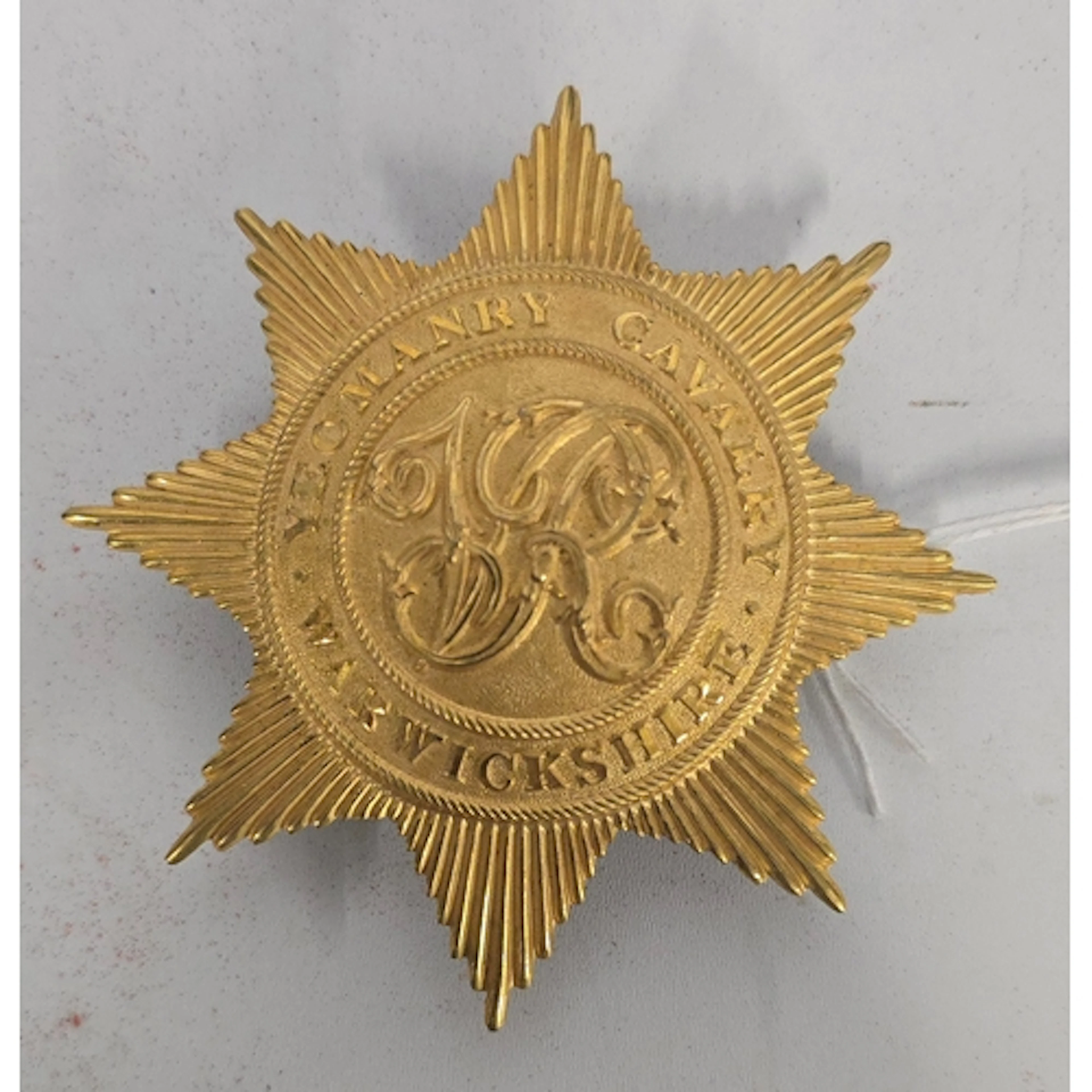 An Officer's fine gilt Victorian Shako Plate of the Warwicks...