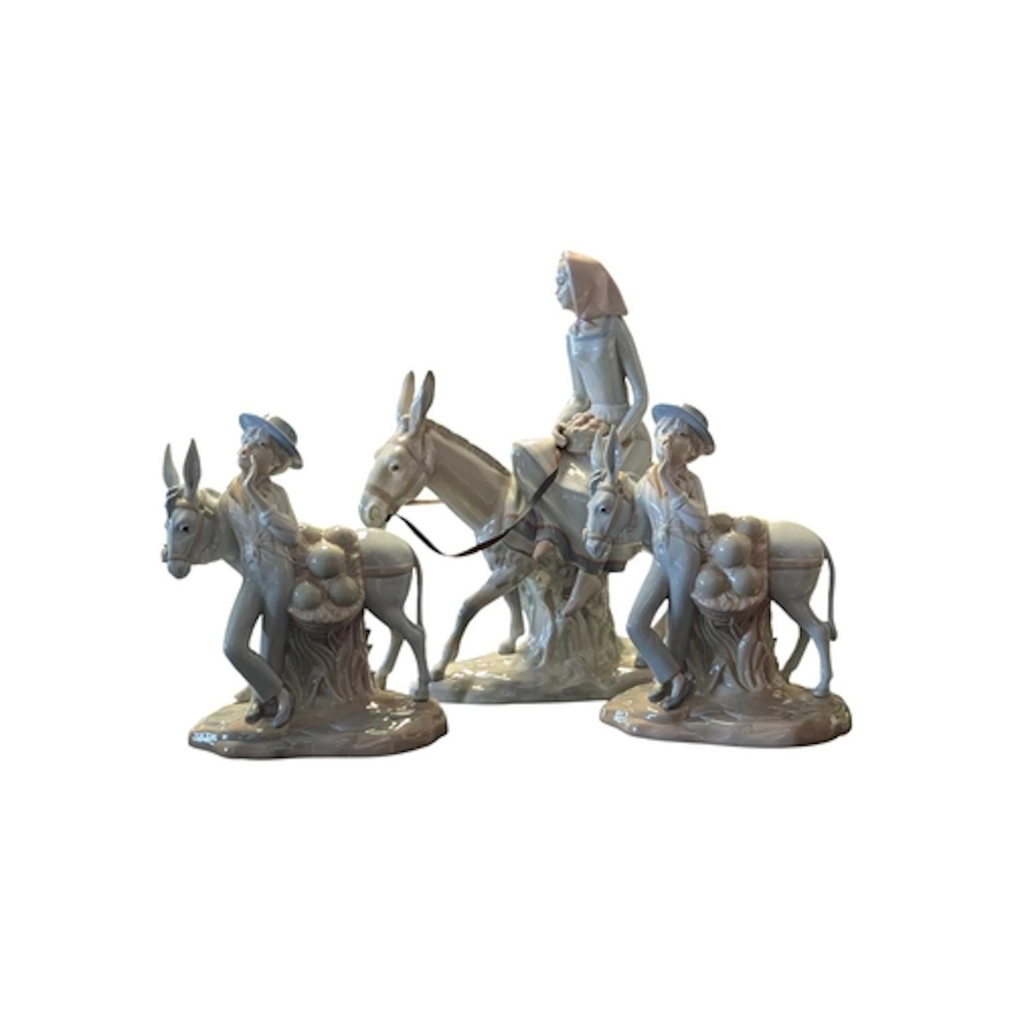 Collection of vintage 20th century Spanish porcelain tablewa...