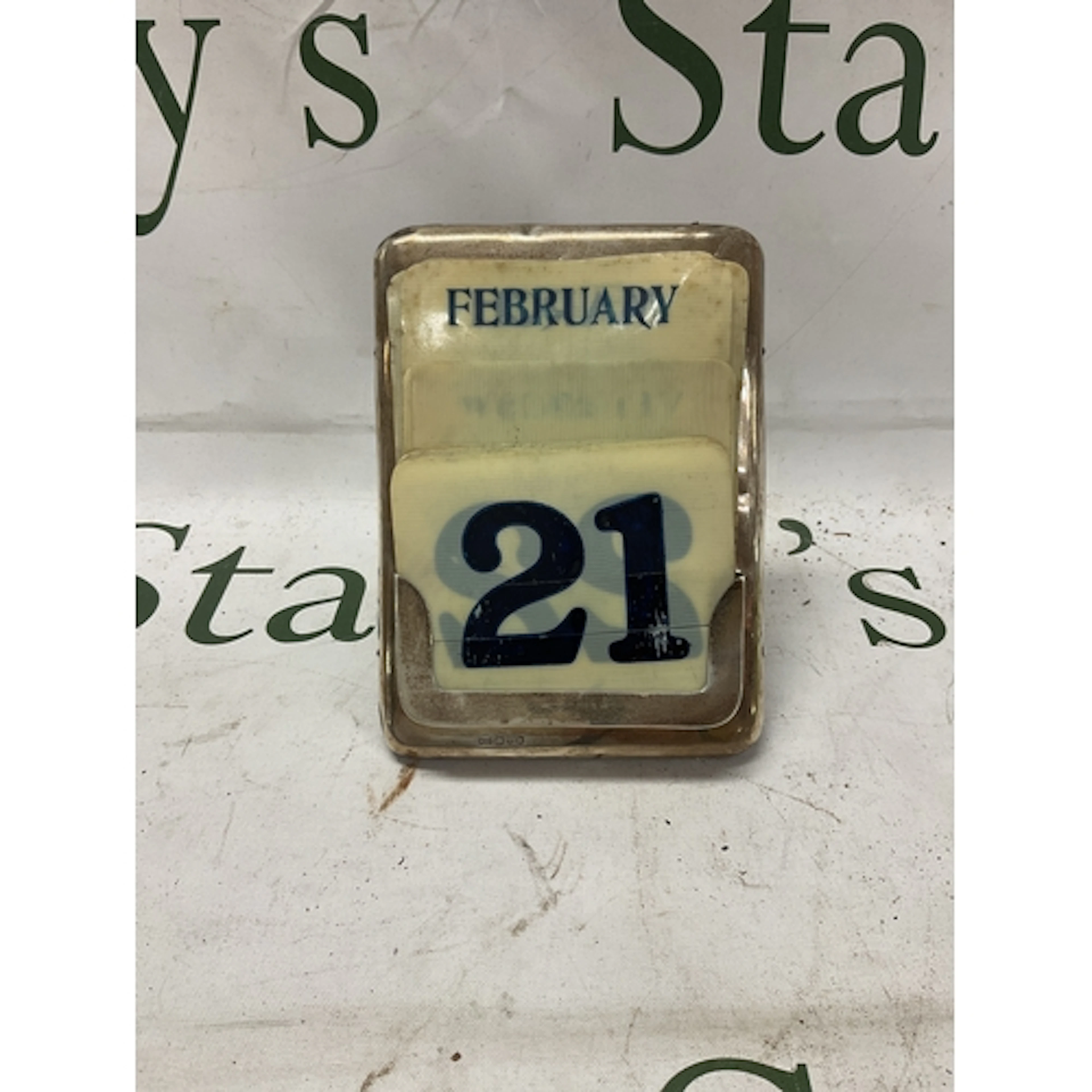 HM silver desk calendar with day, date and month, by Walker ...