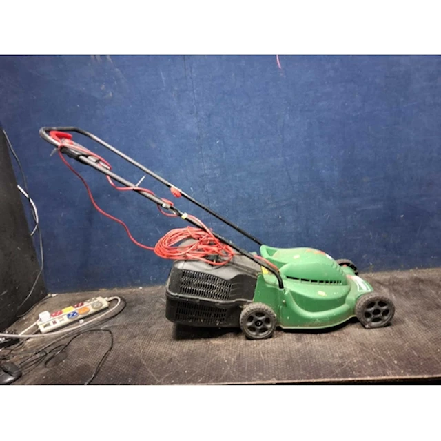 A QUALCAST EASI-TRAK 320 ELECTRIC LAWN MOWER with grassbox (...