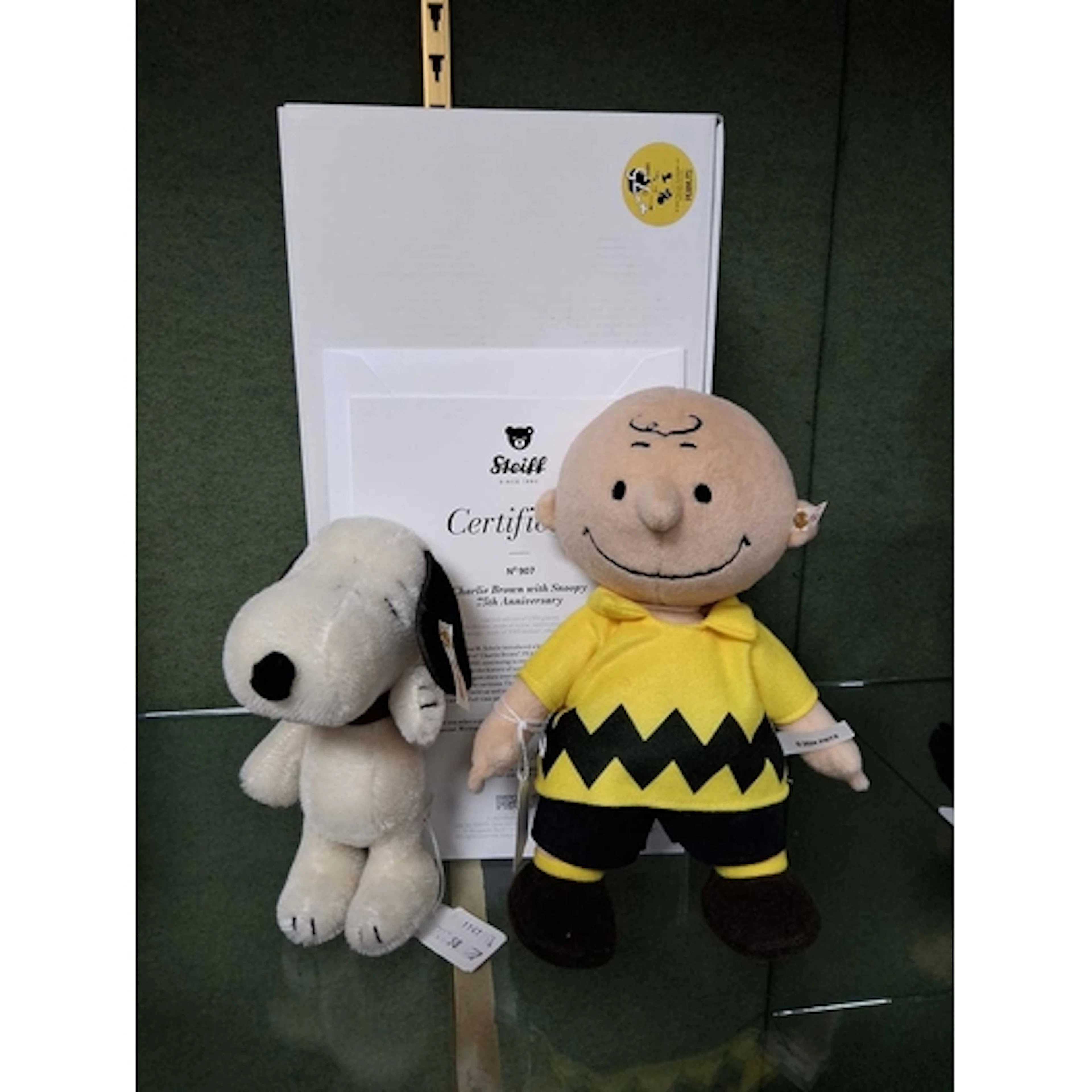 LIMITED EDITION STEIFF PEANUTS 75th ANNIVERSARY CHARLIE BROW...
