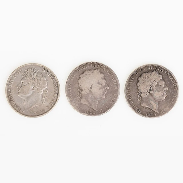COINS - RANGE OF GEORGE III & IV CROWNS. Range of George III...