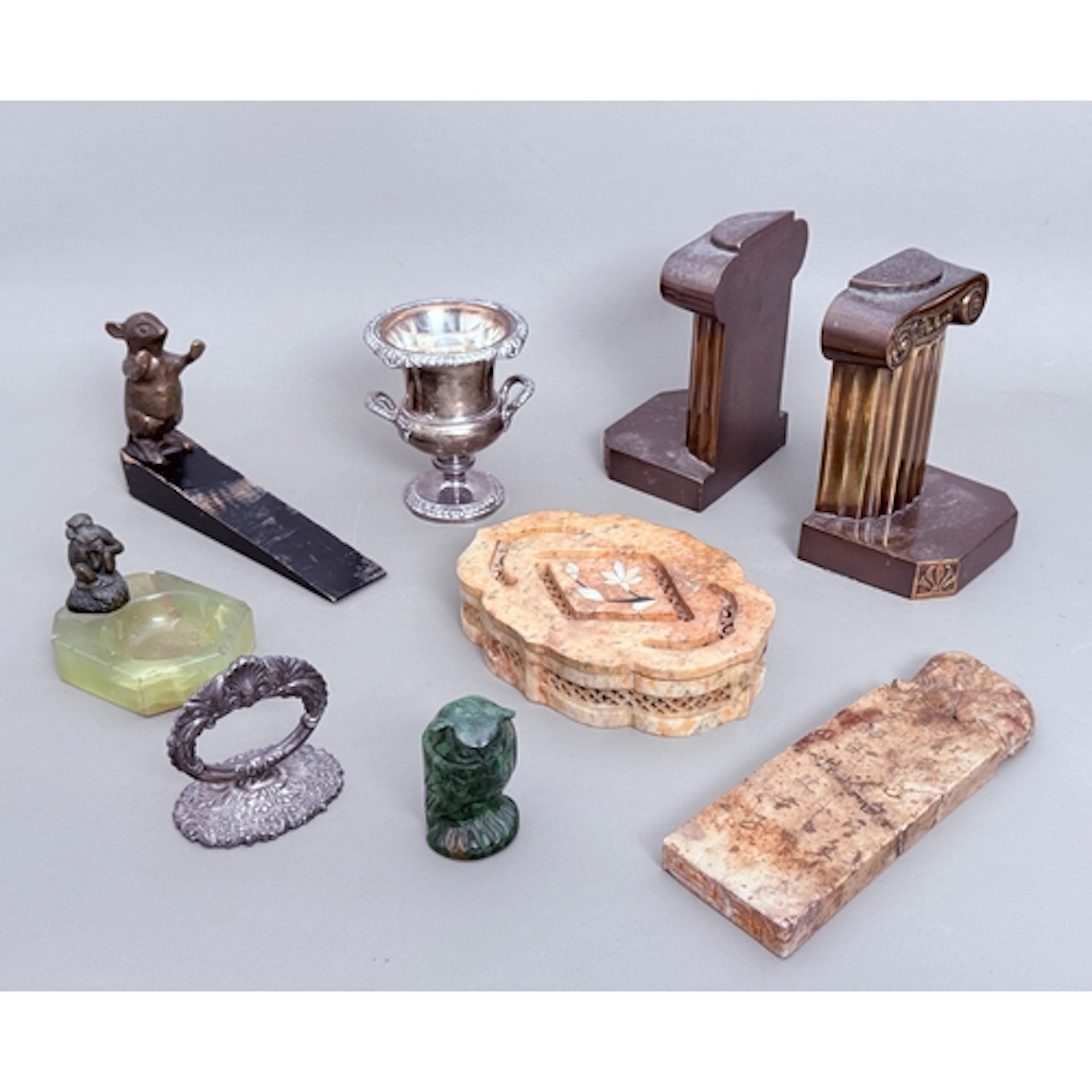 A collector's lot of decorative items - comprising a pair of...