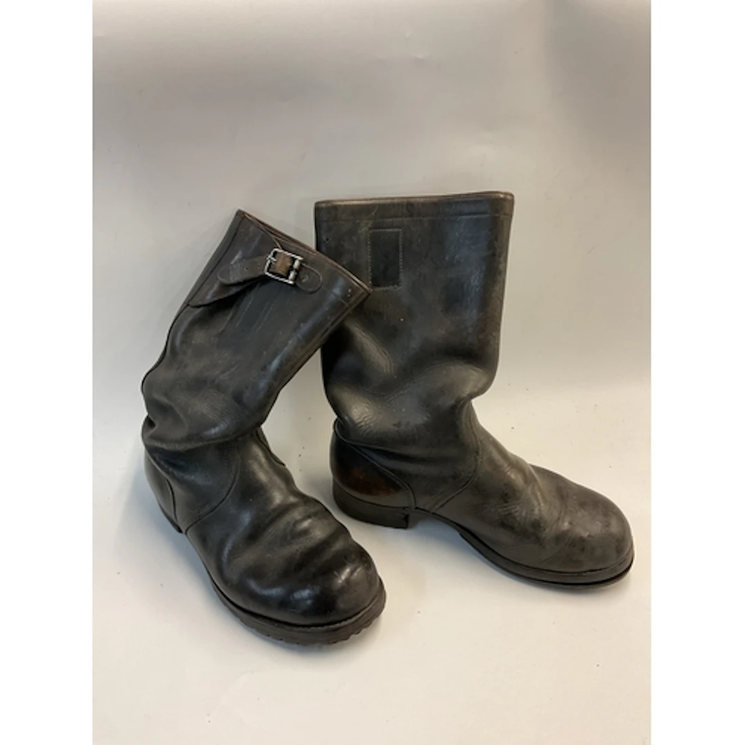 Pair of Jack Boots, heavy leather, aluminium buckles size 8....