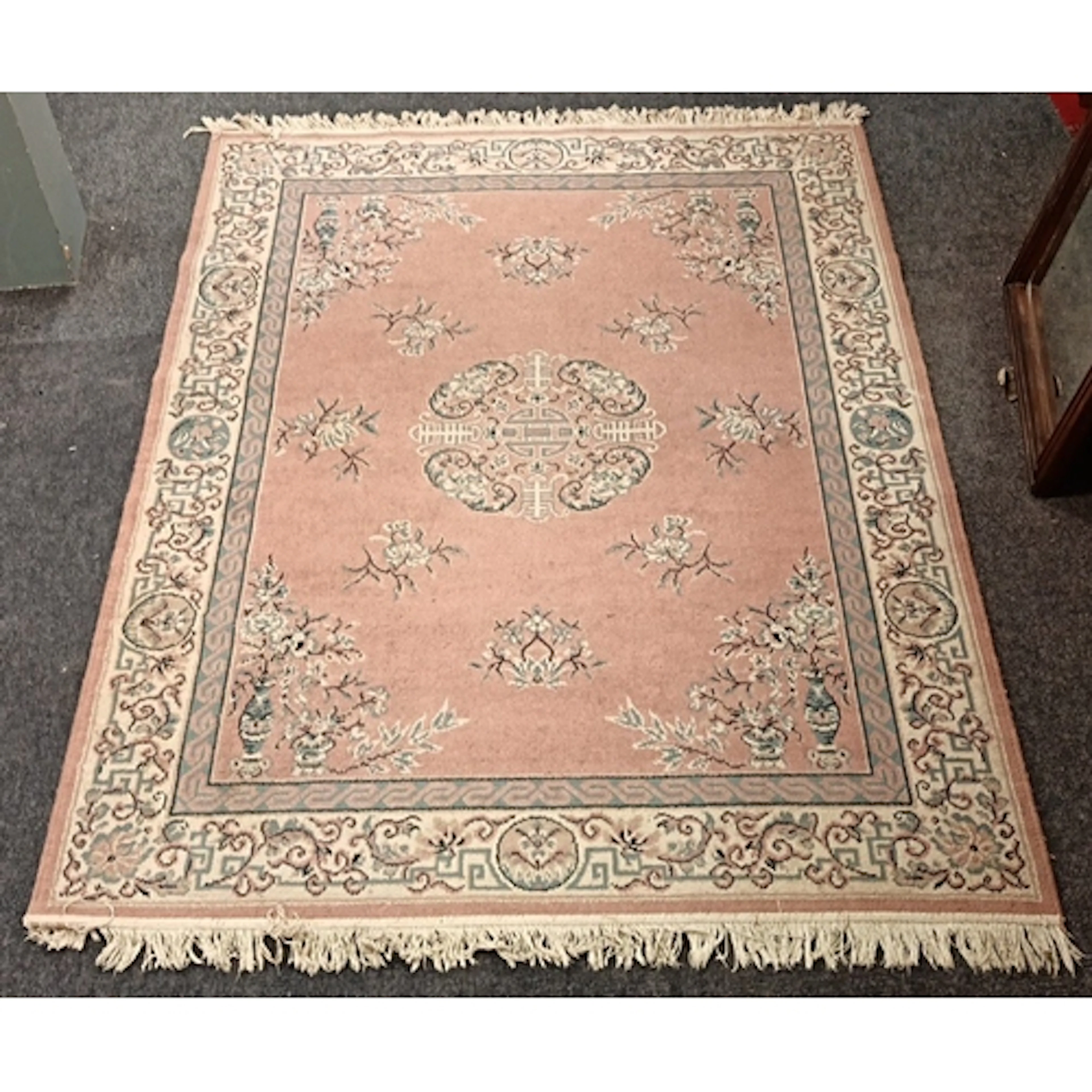 Chinese-style Wool Rug with Medallion, H: 240cm X W: 170cm