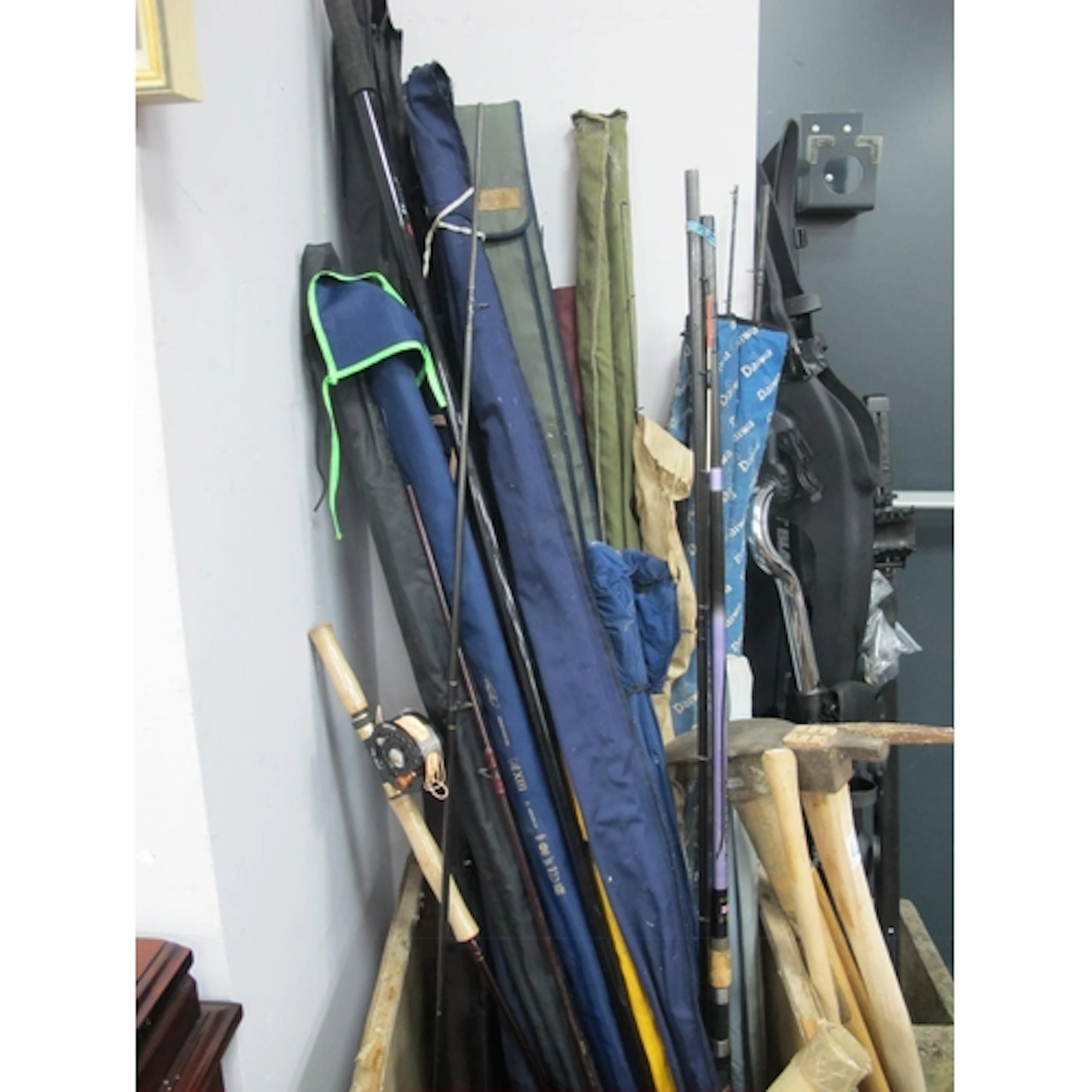 Fishing Rods Daiwa, Shakespeare, Shimano, Tornado-Z, etc, re...