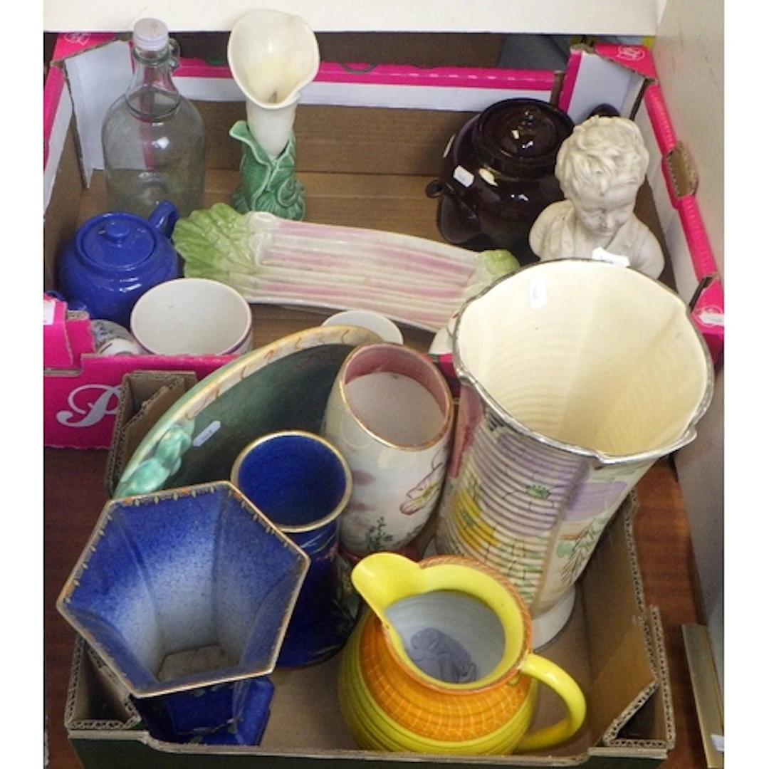 A qty of misc ceramics to inc Beswick, Shelley, Mailing etc ...