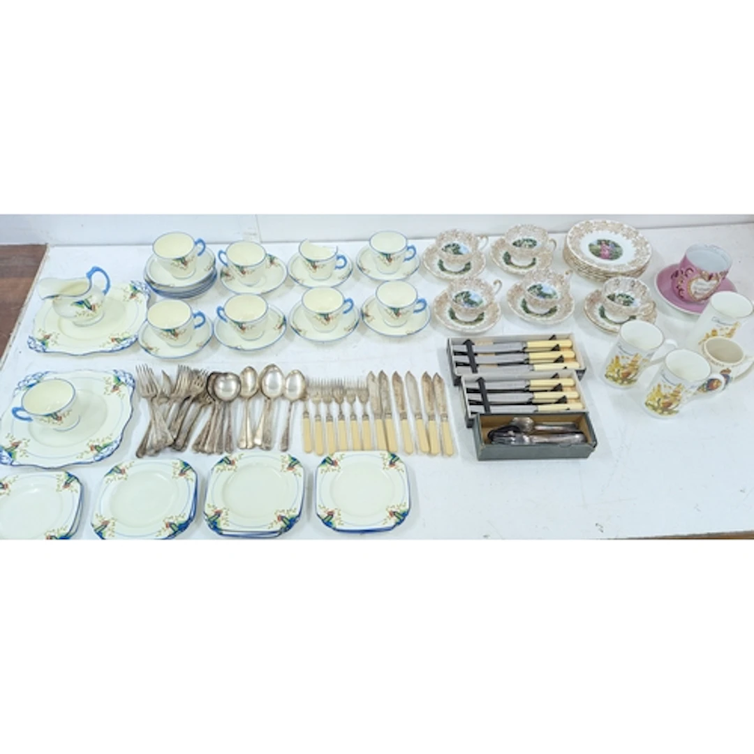A mixed group of ceramics to include Tuscan part tea service...