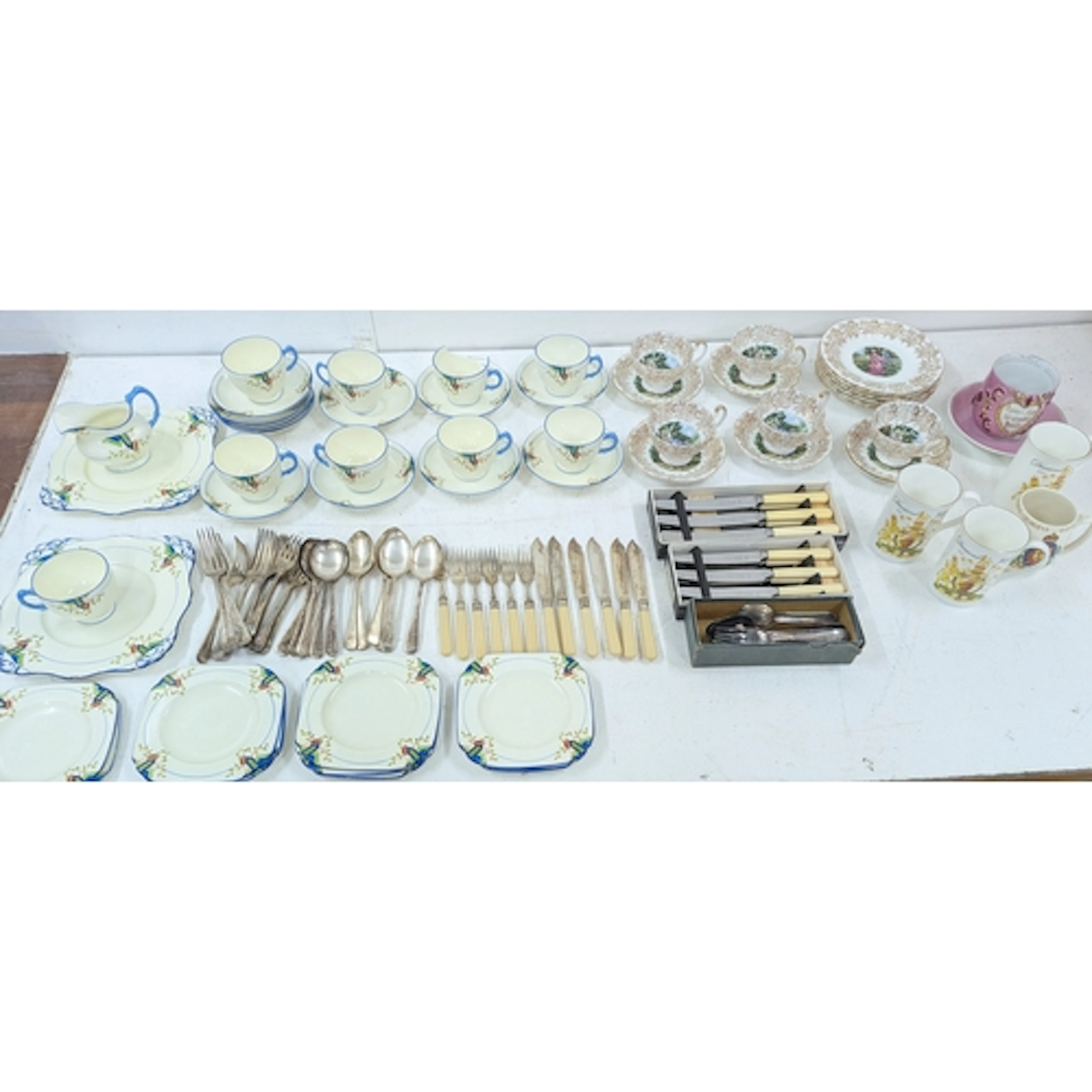 A mixed group of ceramics to include Tuscan part tea service...