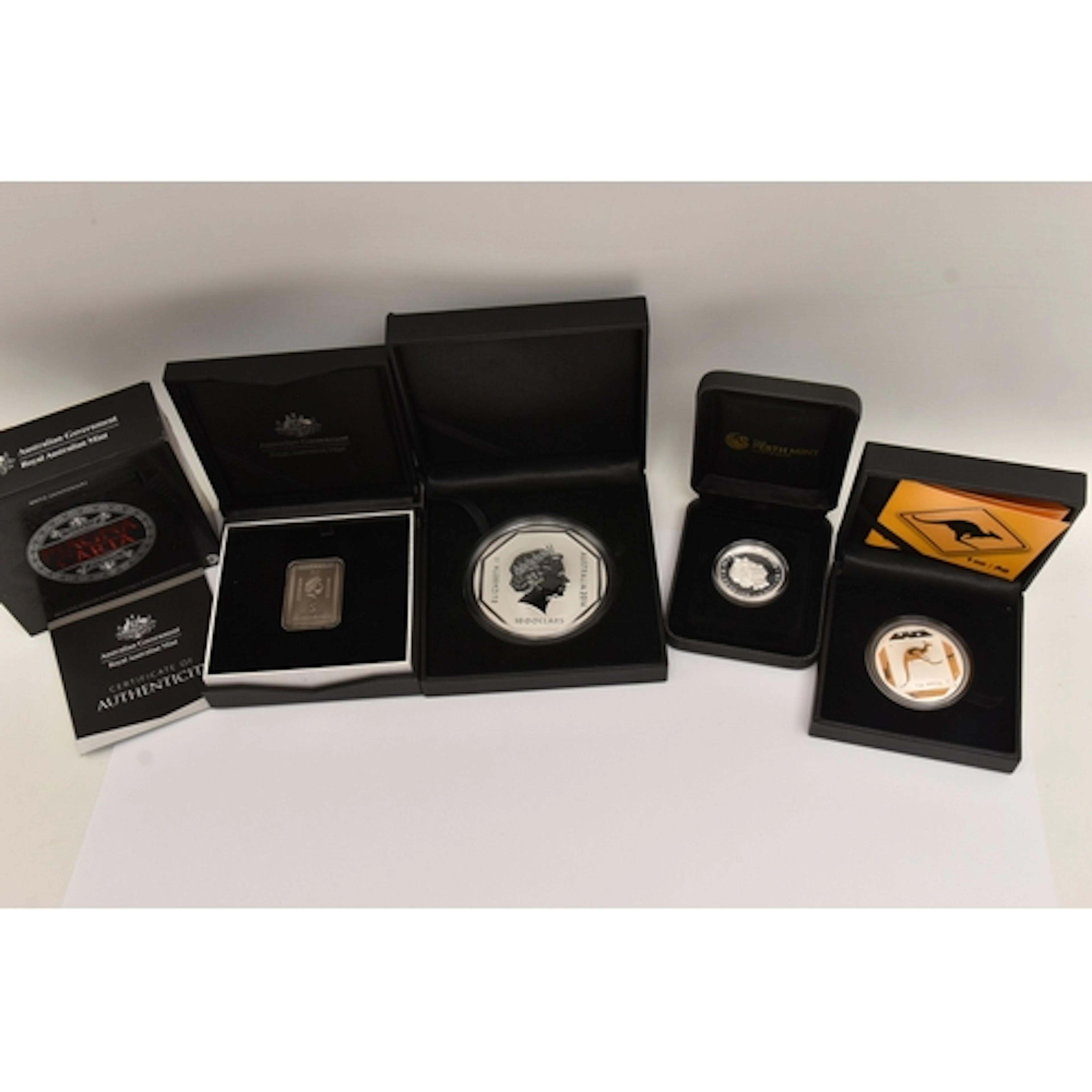 Four Australian Fine Silver Coins, A QEII 2014 10 Dollars Au...