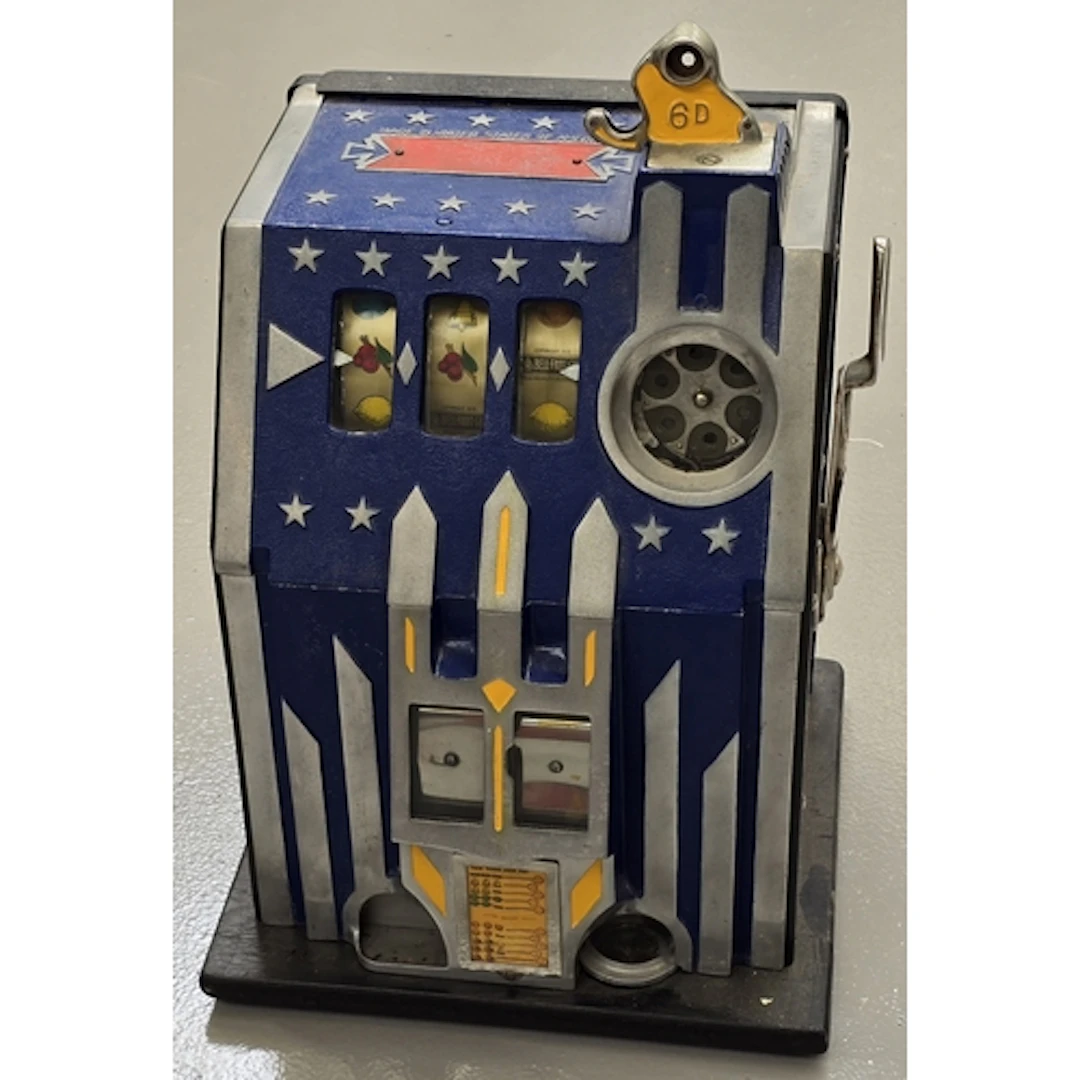 Vintage Pace Comet coin operated slot machine. Works on 6D c...