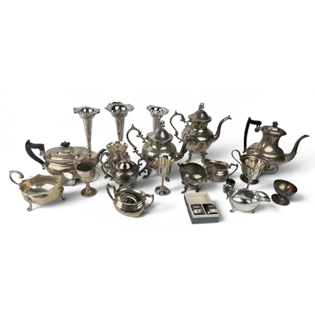 A COLLECTION OF SILVER PLATE TO INCLUDE TEA SETS, POSY VASES...