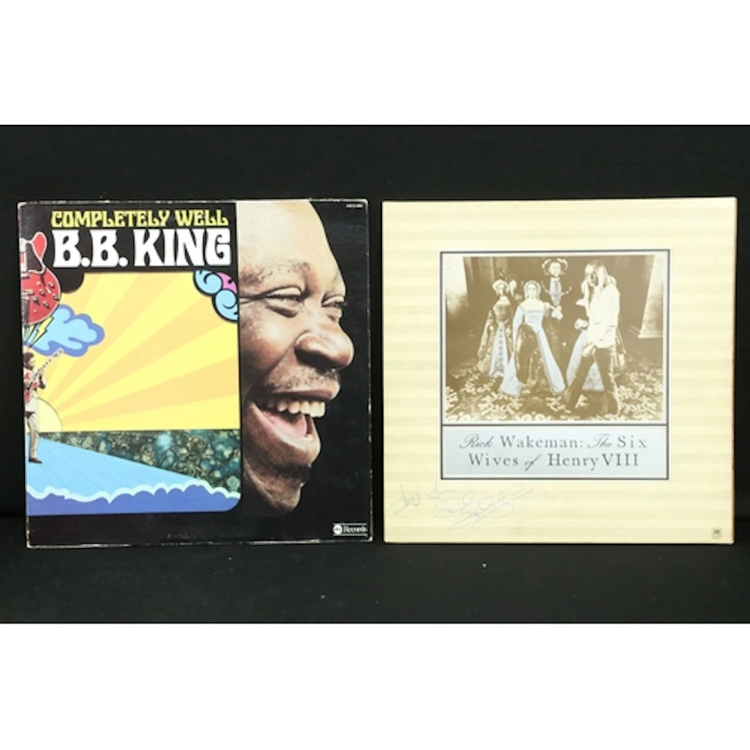 Vinyl / Autographs - 2 signed LPs to include BB King (Comple...