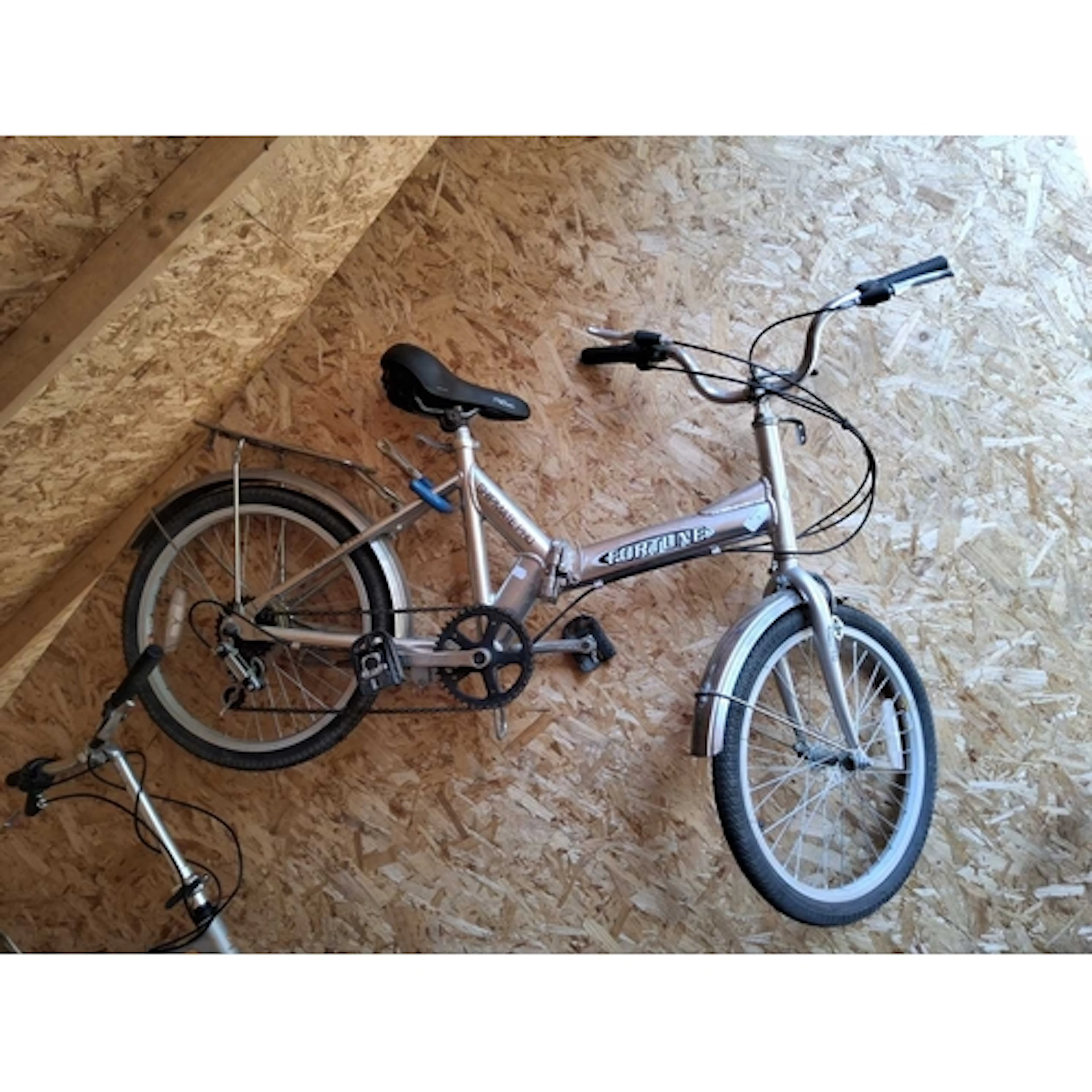 A FOLDING BIKE