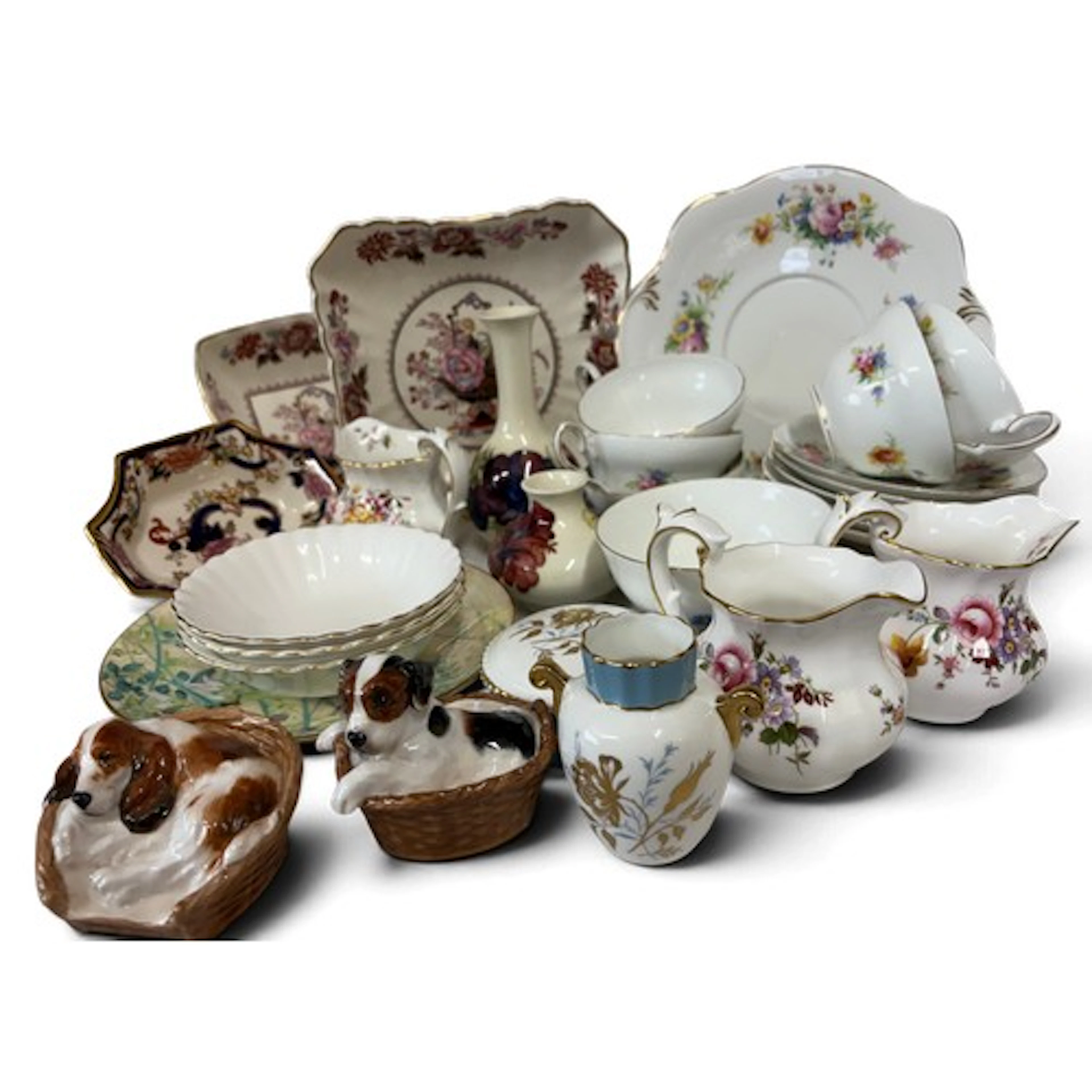 A collection of ceramics to include 3 x Royal Crown Derby 'D...