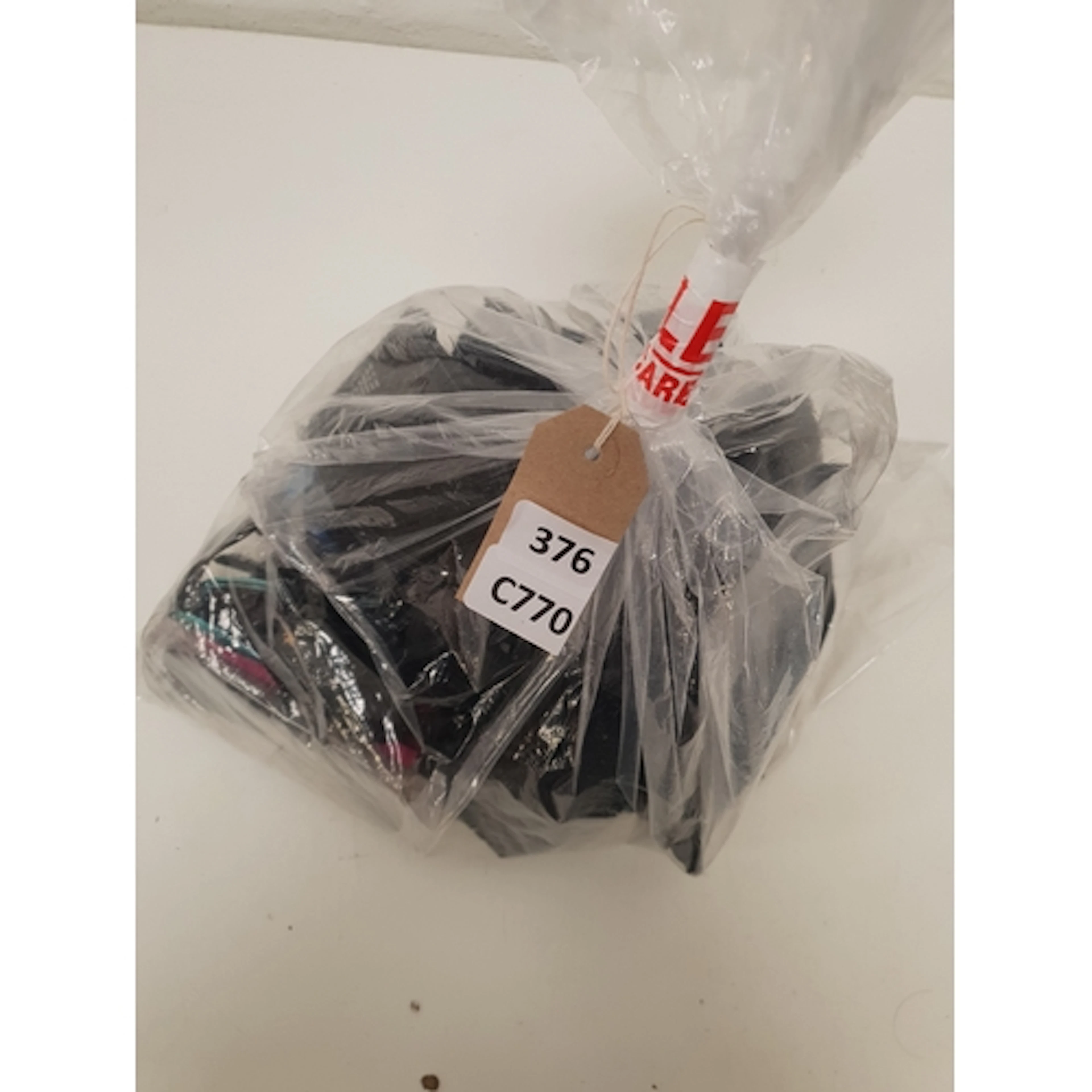 ONE BAG OF SUNGLASSES WITH CASES