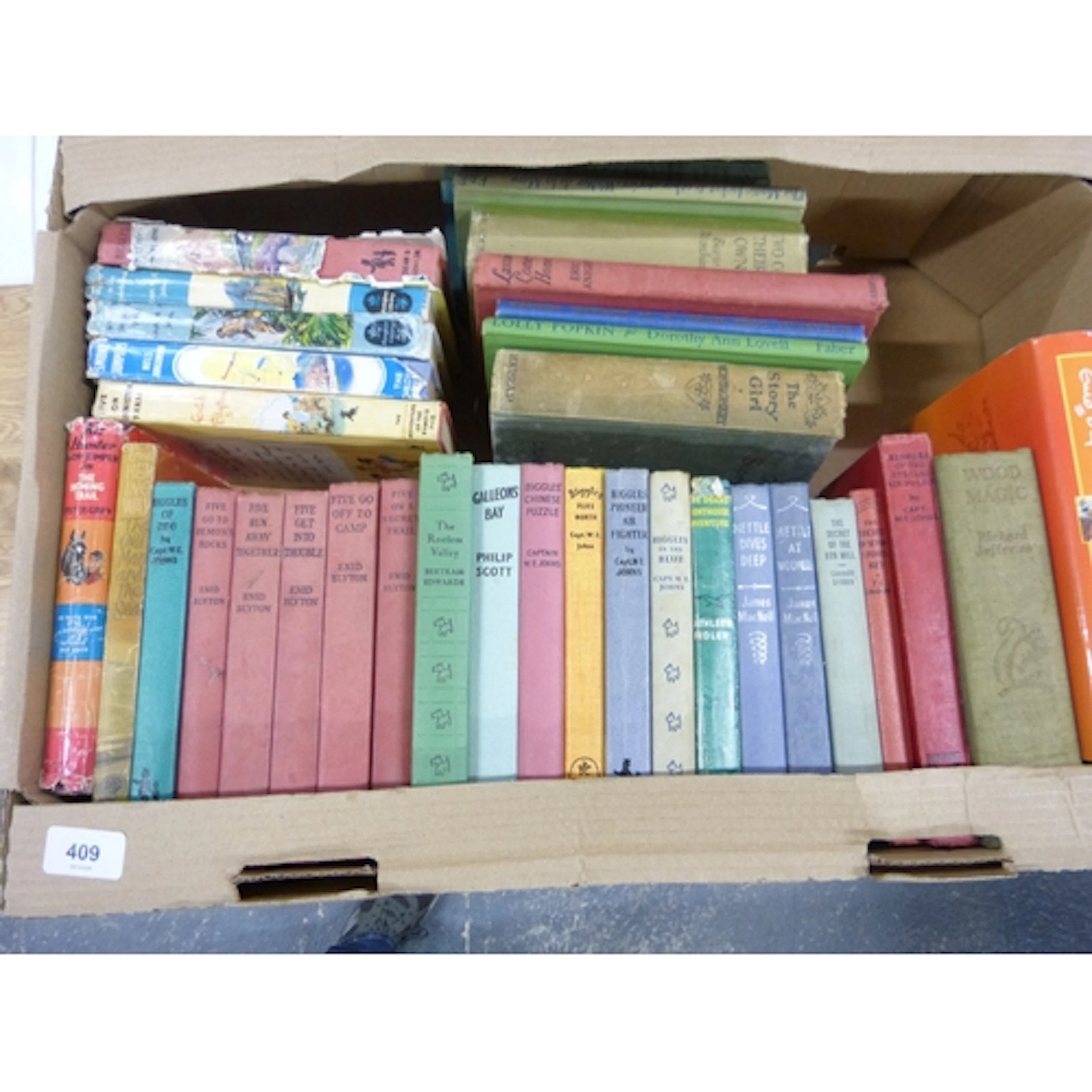 Box of vintage books including Biggles.