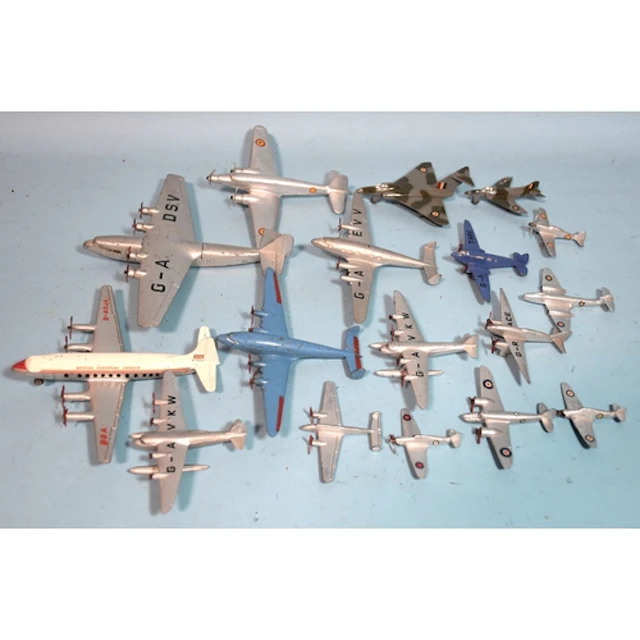 Dinky Aircraft, a group of seventeen unboxed aircraft, to in...