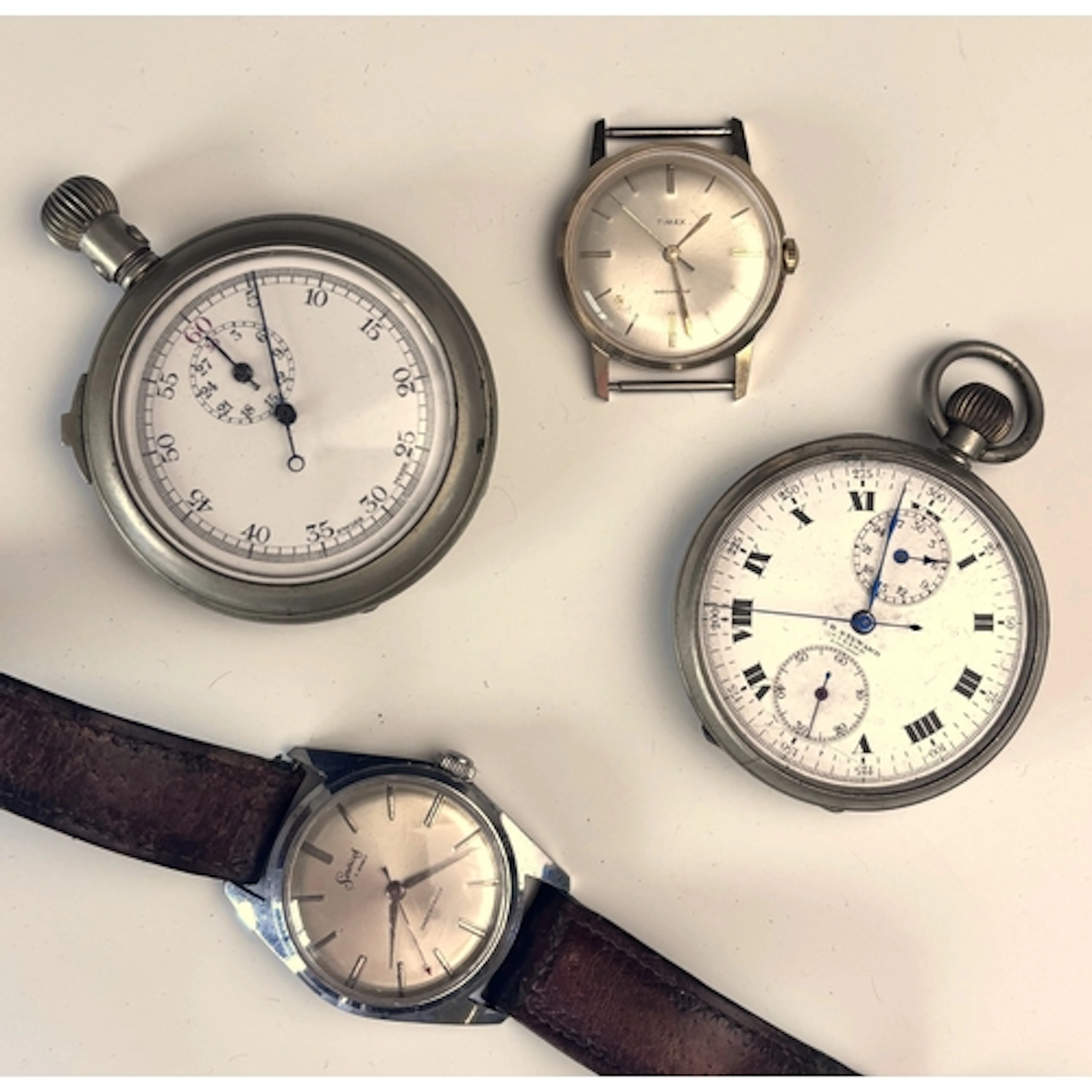 A WWI Rotherham & Sons Ltd Mark II military issue stop watch...