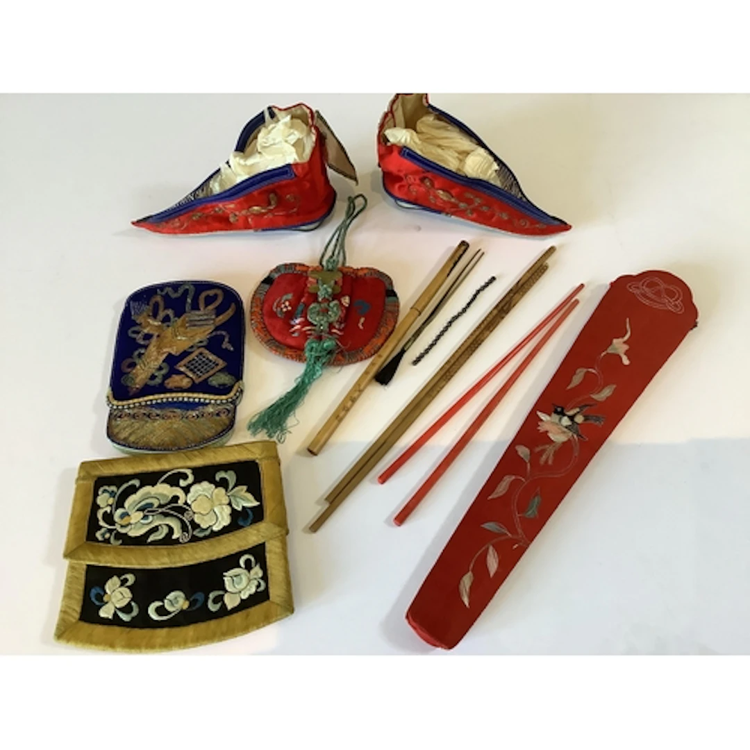 A pair of 20th century Chinese gold embroidered embroidered ...