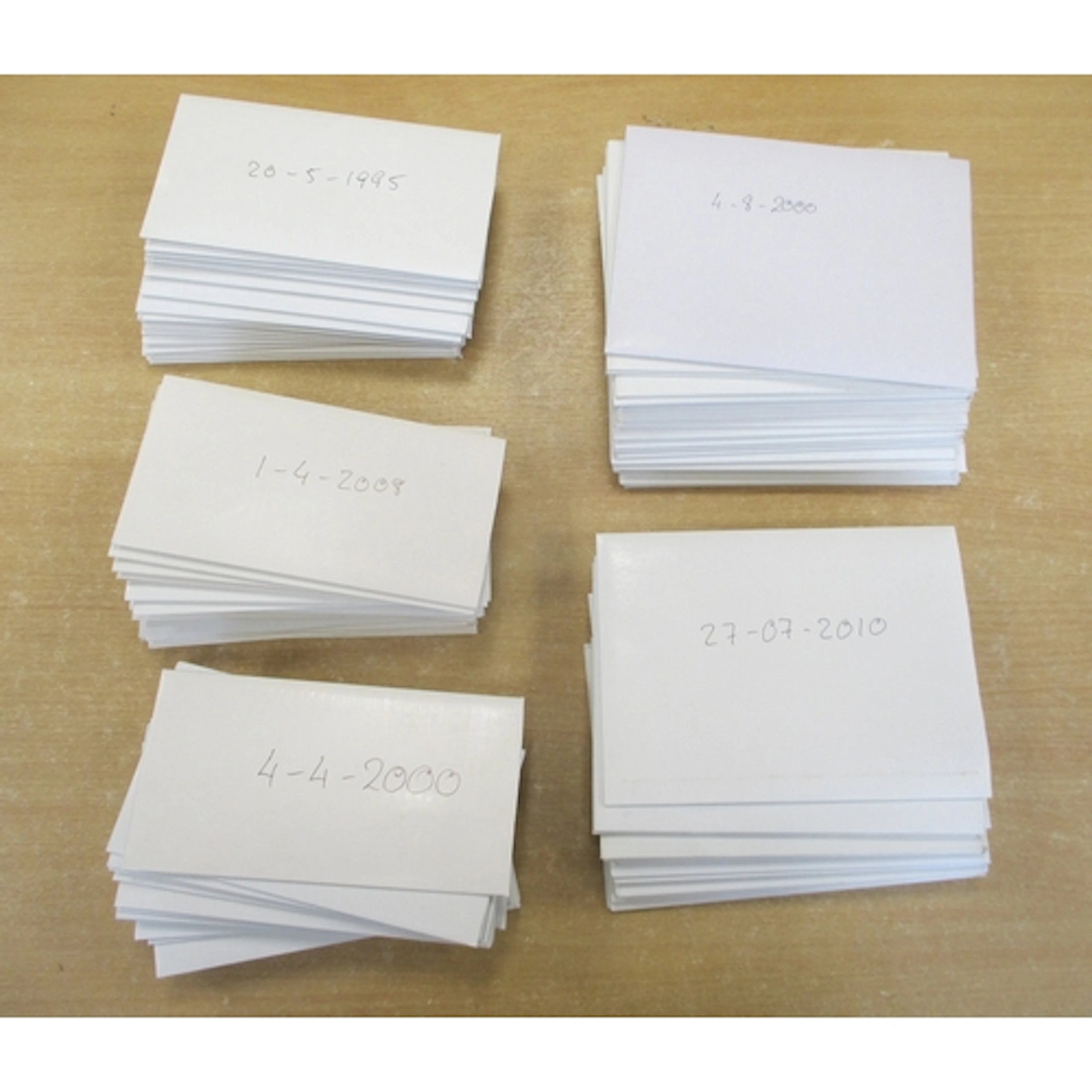 Collection includes a range of uncirculated £5, £2, £1, 50ps...
