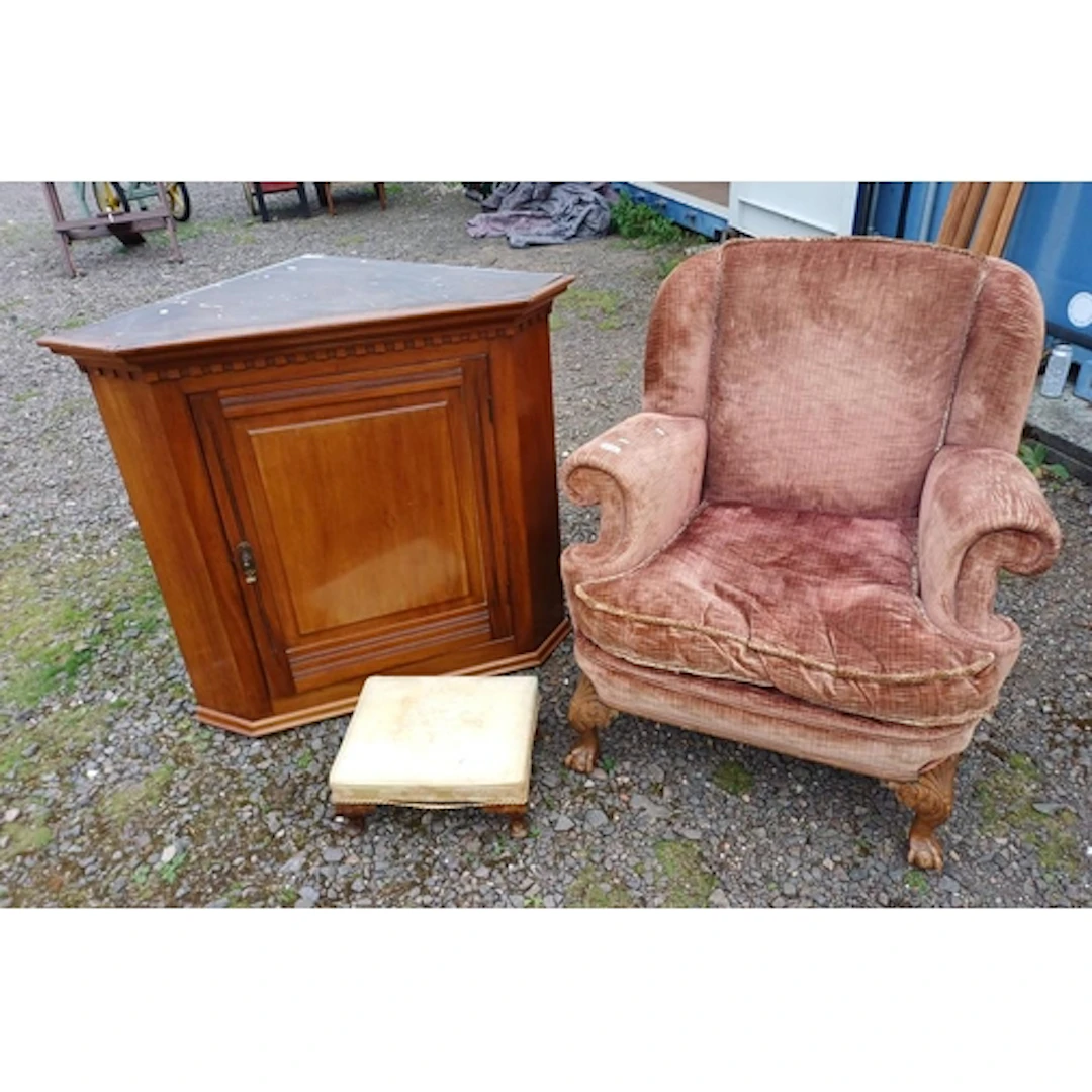 OVERSTUFFED ARMCHAIR ON BALL & CLAW SUPPORTS, SMALL FOOT STO...