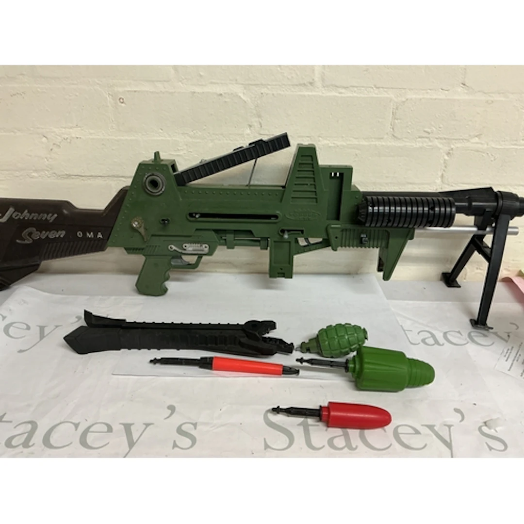 A Topper Toys Johnny Seven one Man Army Toy Gun. No Reserve.