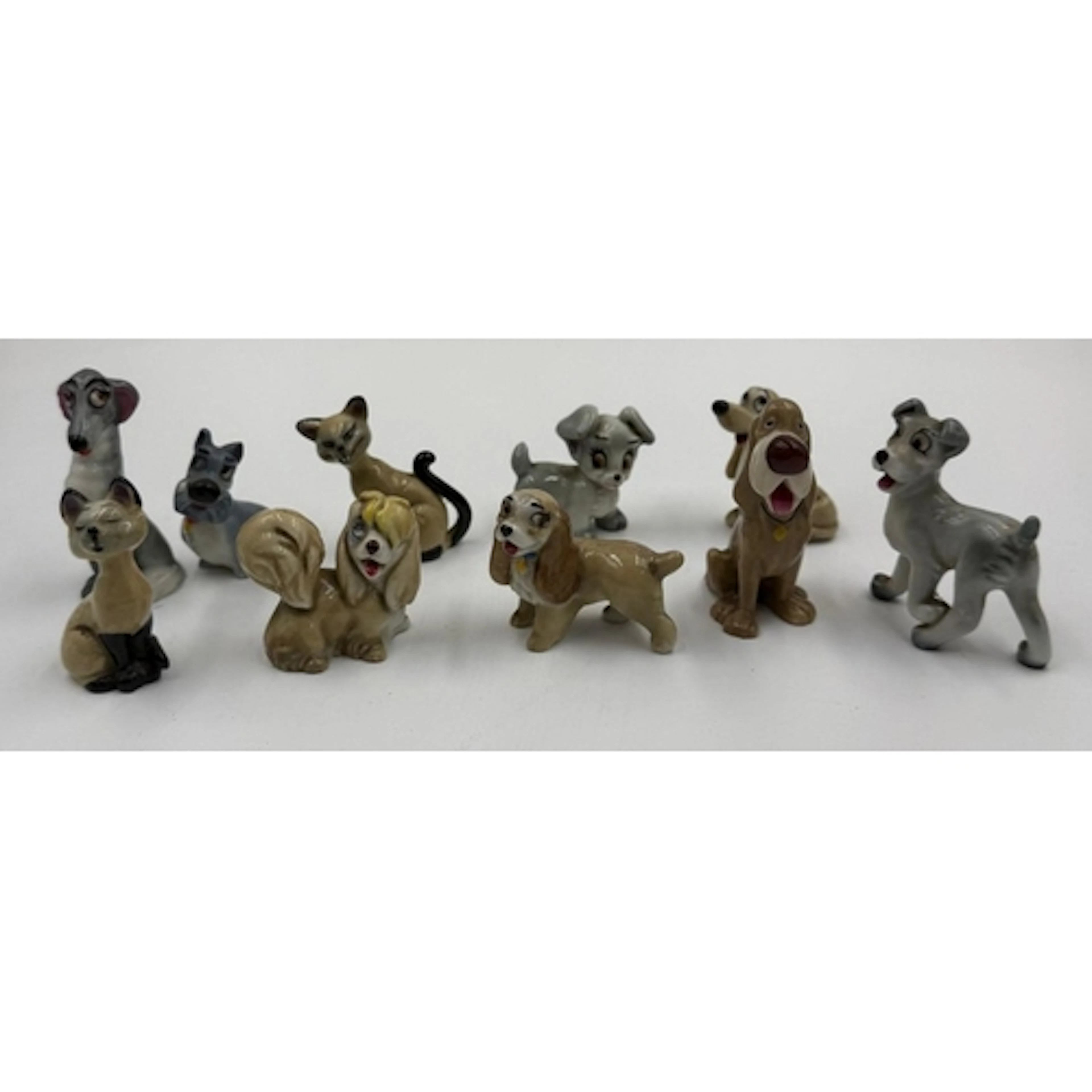A selection of Disney Lady and The Tramp Wade Whimsie dogs....