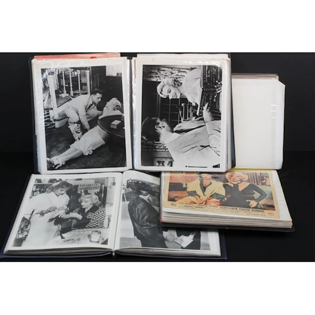 A collection of Marilyn Monroe ephemera to include a good qu...