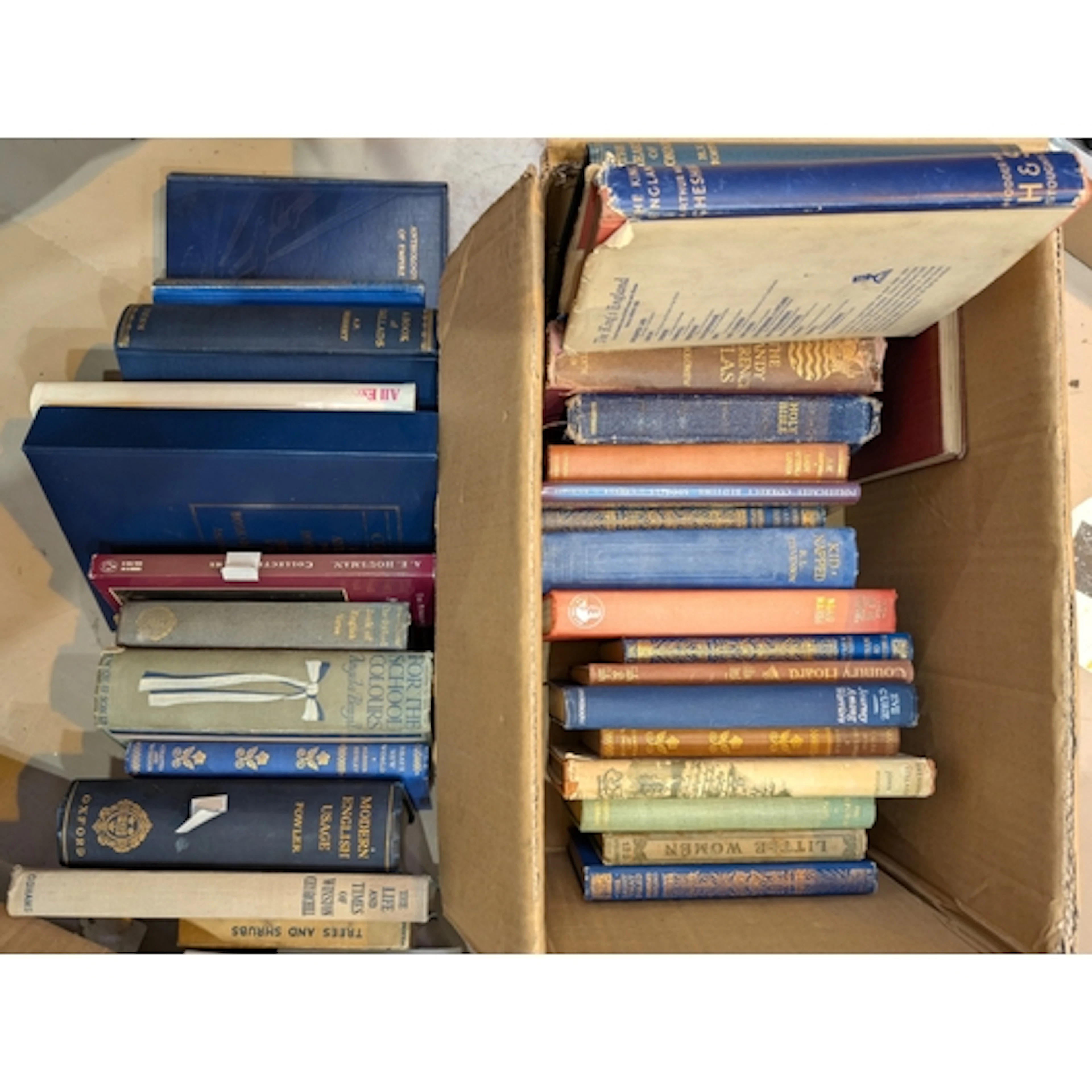 A collection of hard back books, classics inc. R.L. Stevenso...
