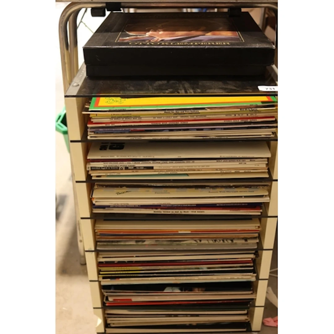 Mixed vinyl records to include Jazz, Blues, etc