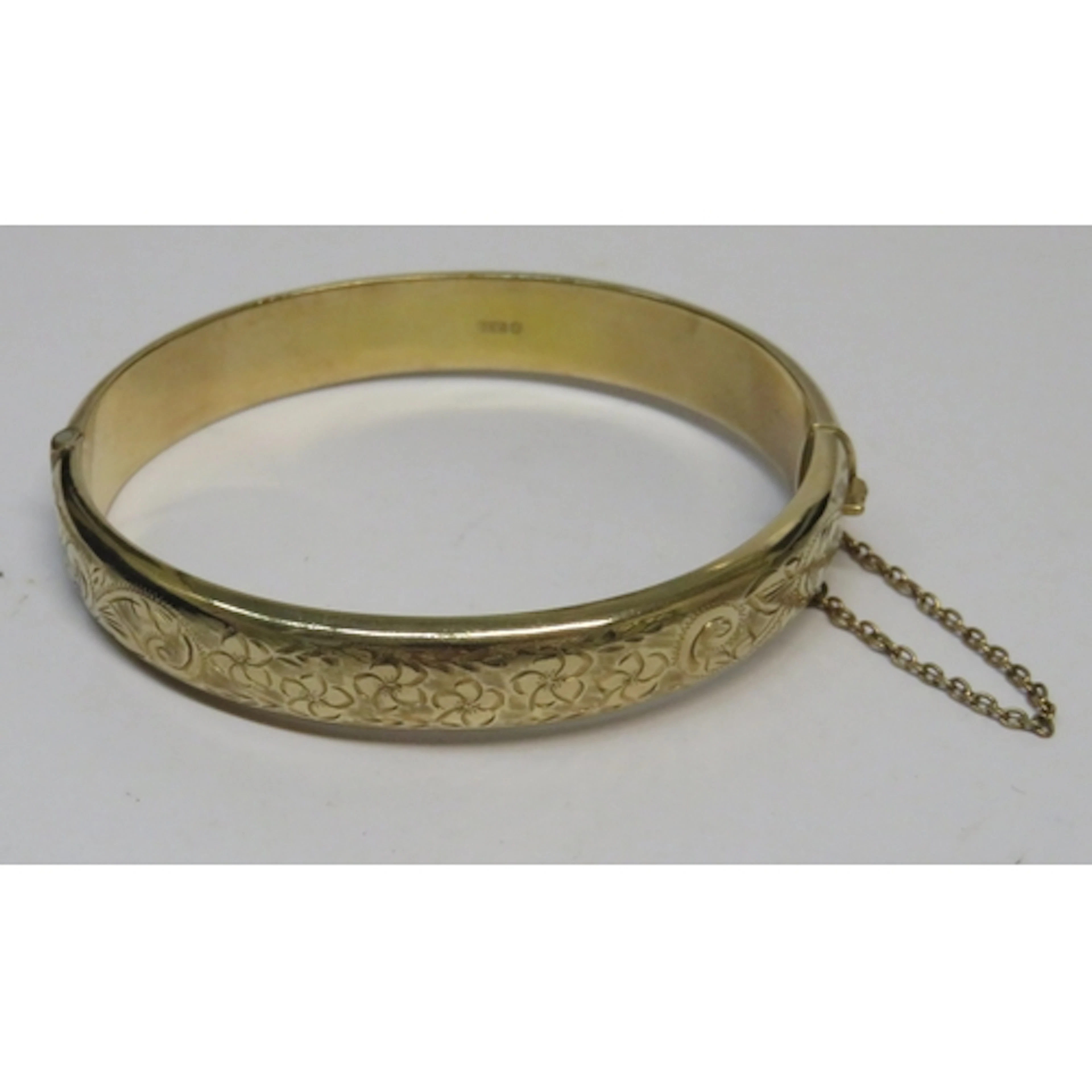 9ct Yellow gold bangle, 13.9g