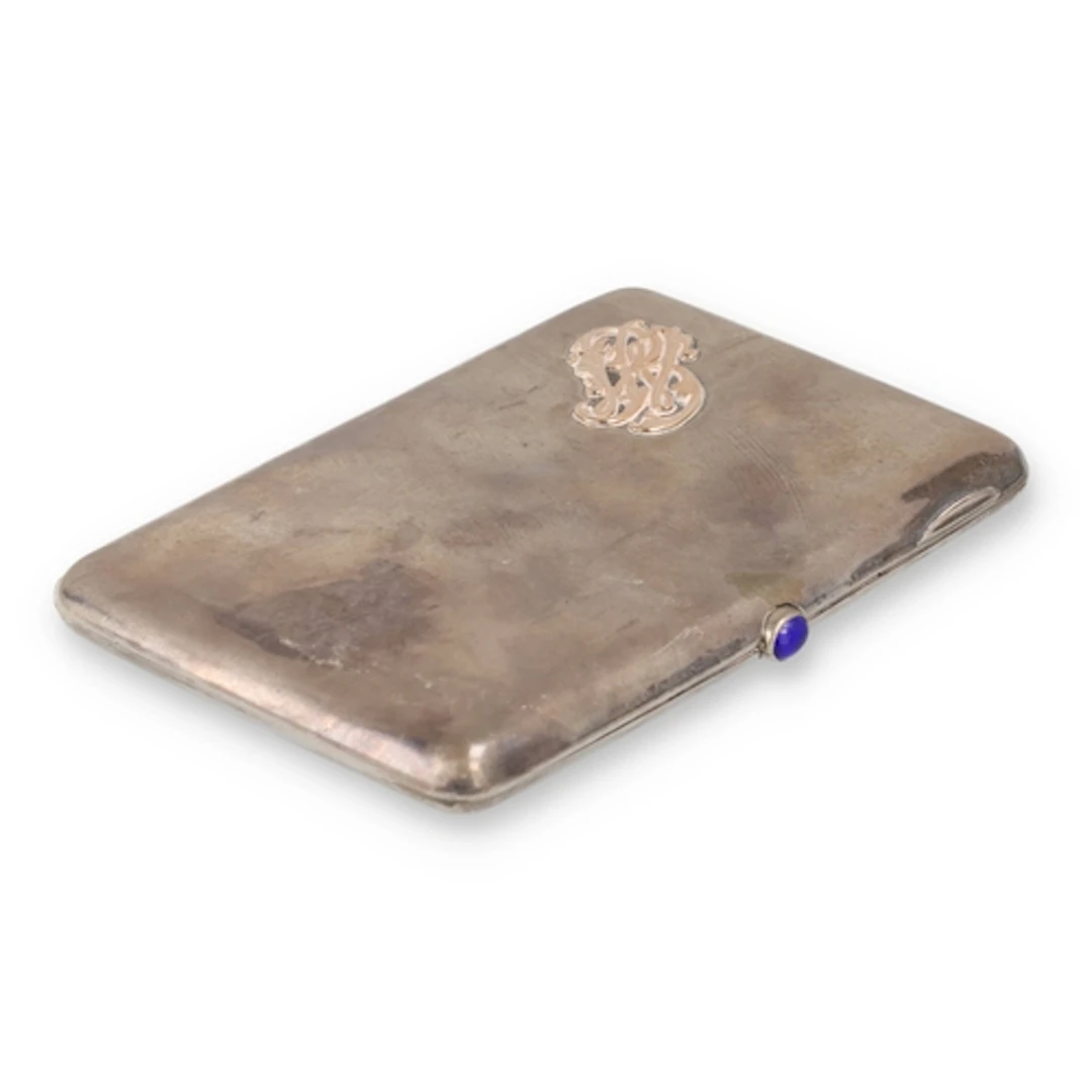 A RUSSIAN RECTANGULAR SILVER CIGARETTE CASE, LATE 19TH CENTU...