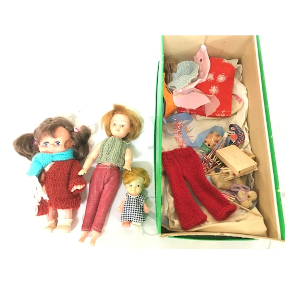 A Small Collection Of 3 Vintage Dolls And Accessories. No Re...