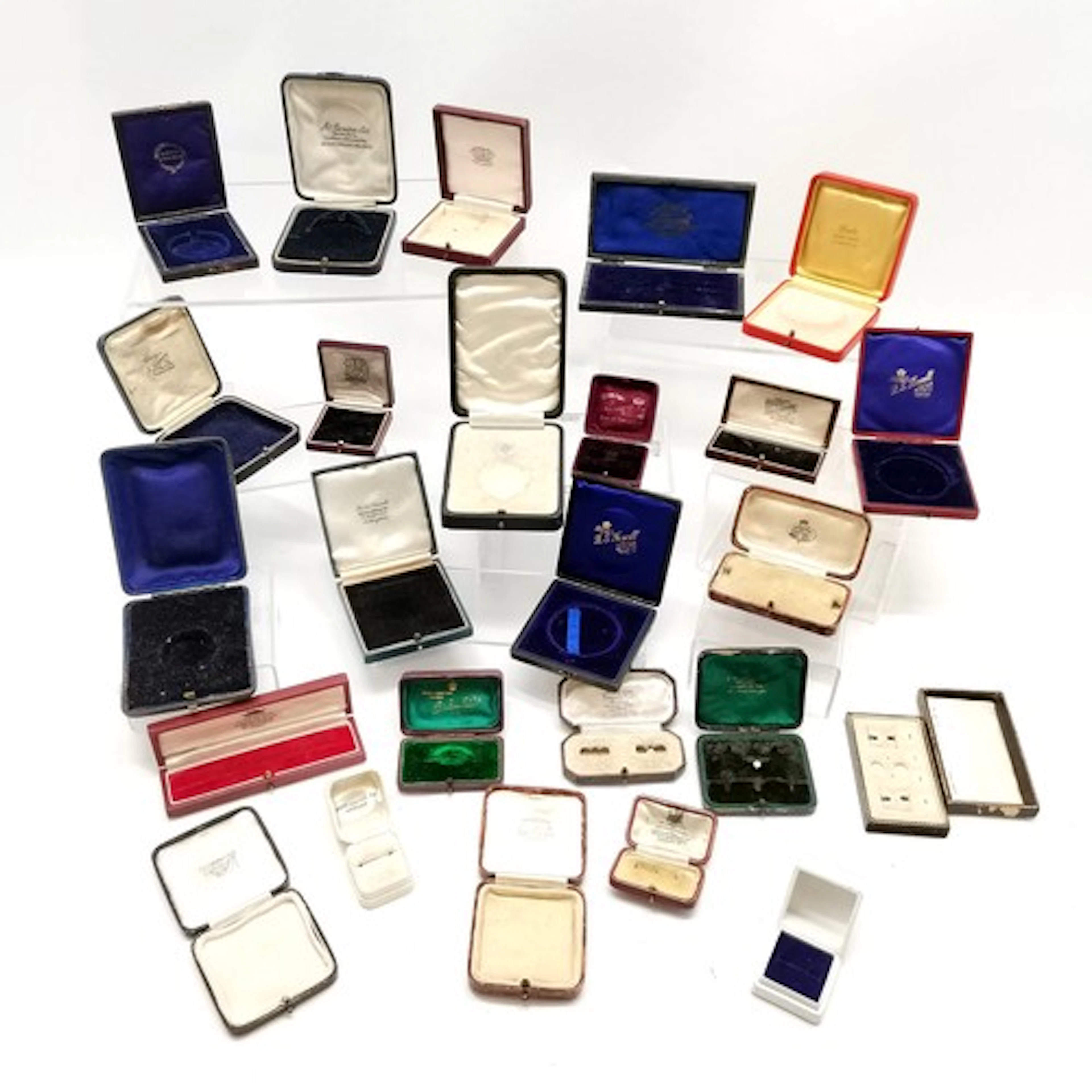 Qty of vintage & antique EMPTY mostly jewellery boxes inc Sy...