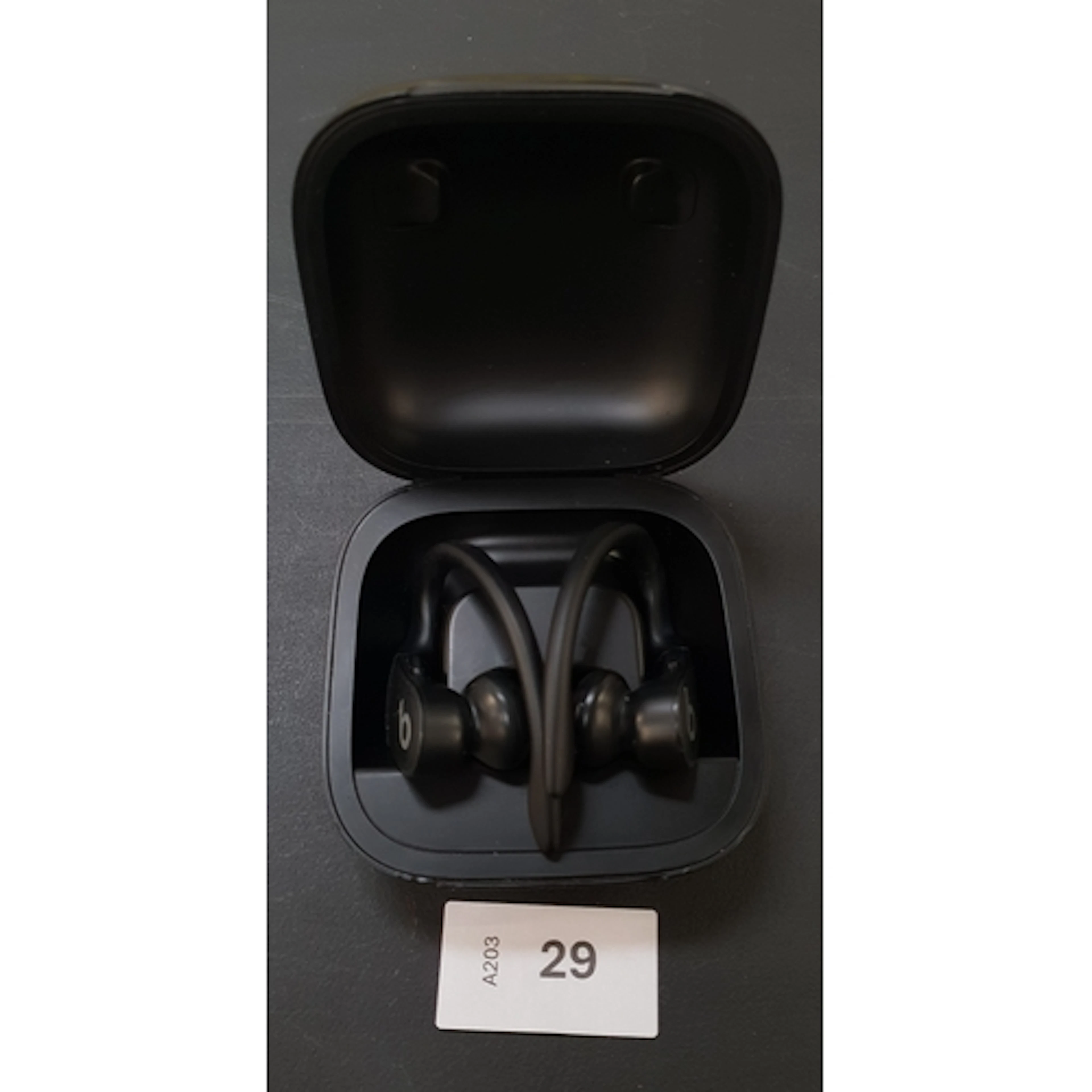 PAIR OF EARBUDS BEATS POWERBEATS PRO