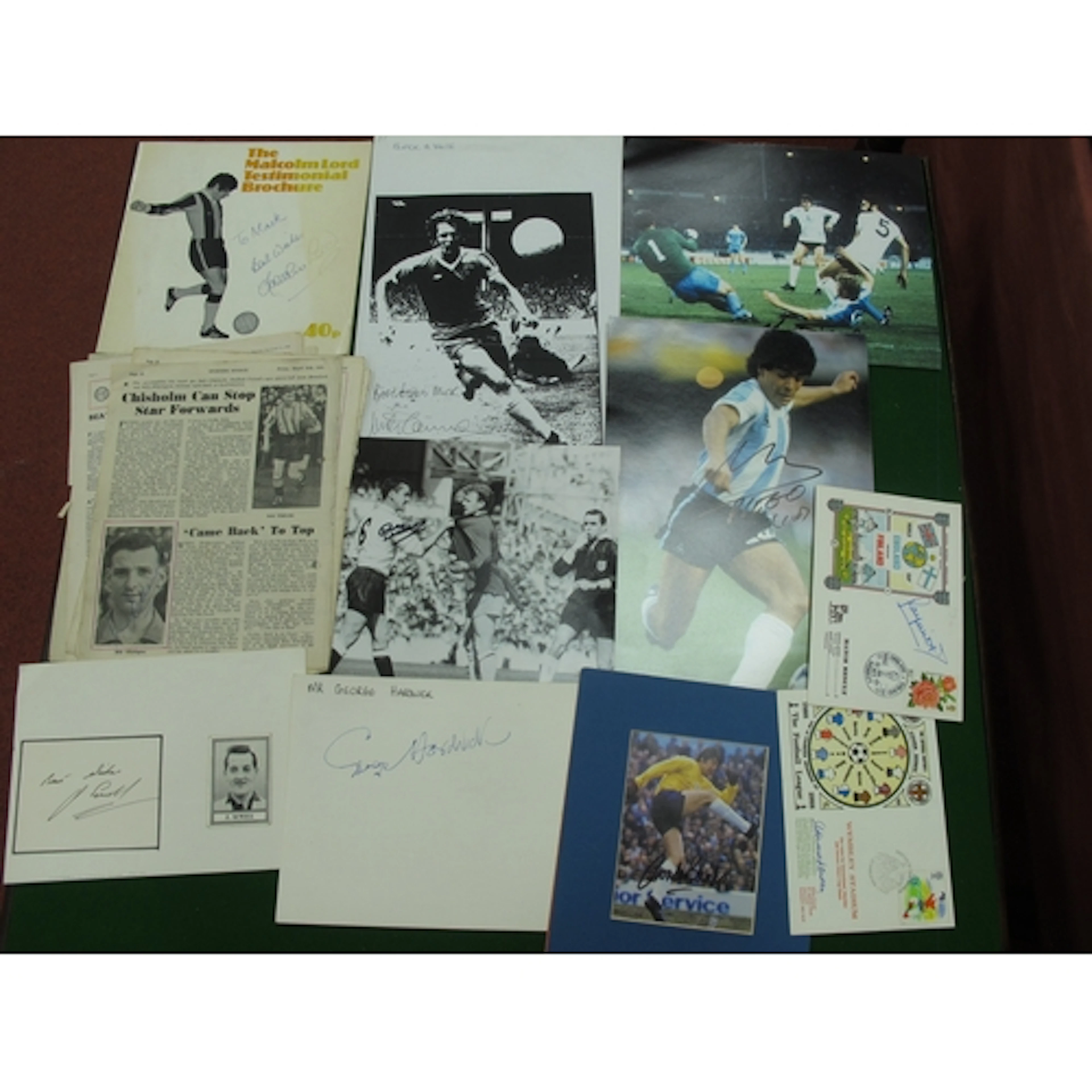 Autographs - Diego Maradona, Dave Mackay, Ray Wilkins, Howar...