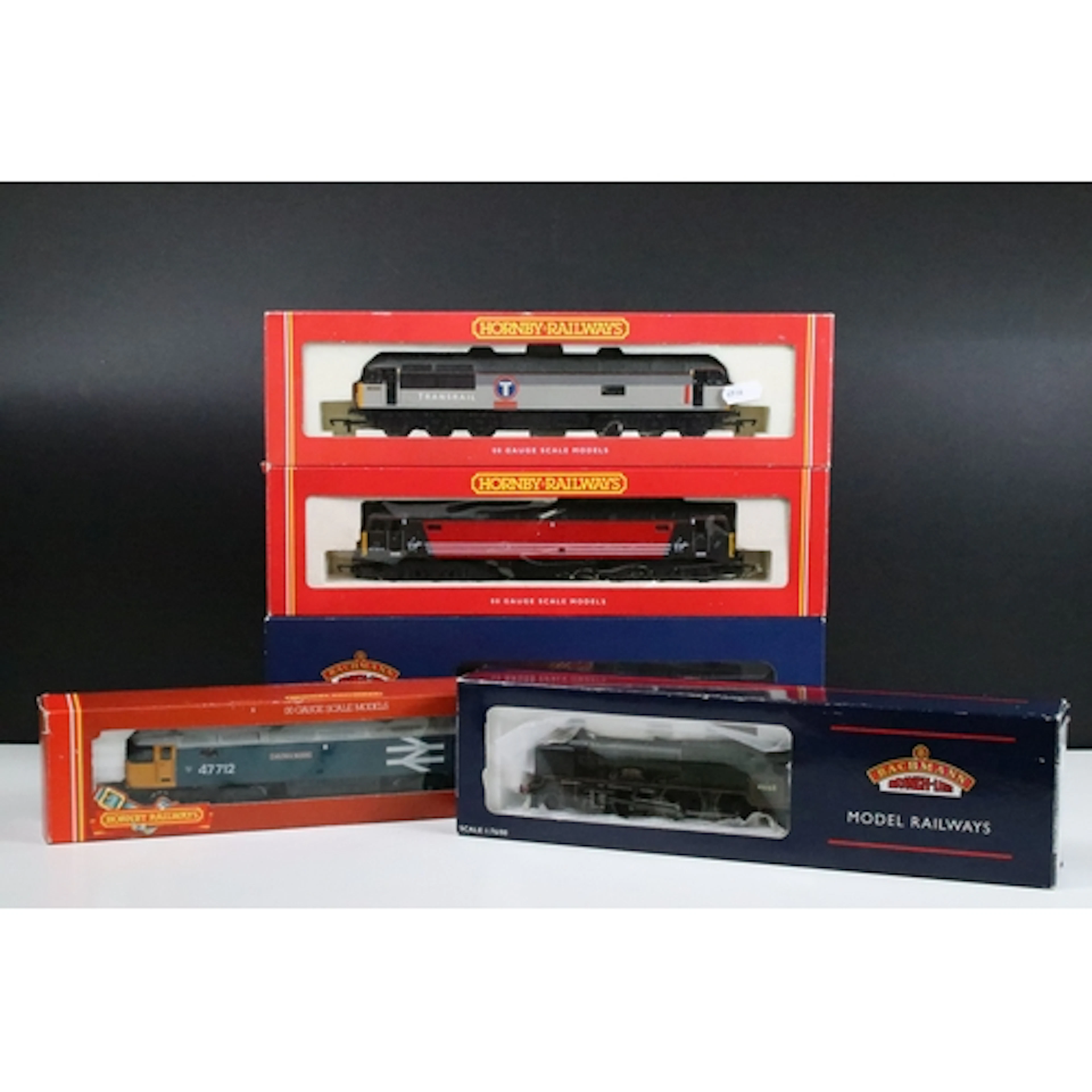 Five boxed OO gauge locomotives to include 2 x Bachmann (31-...